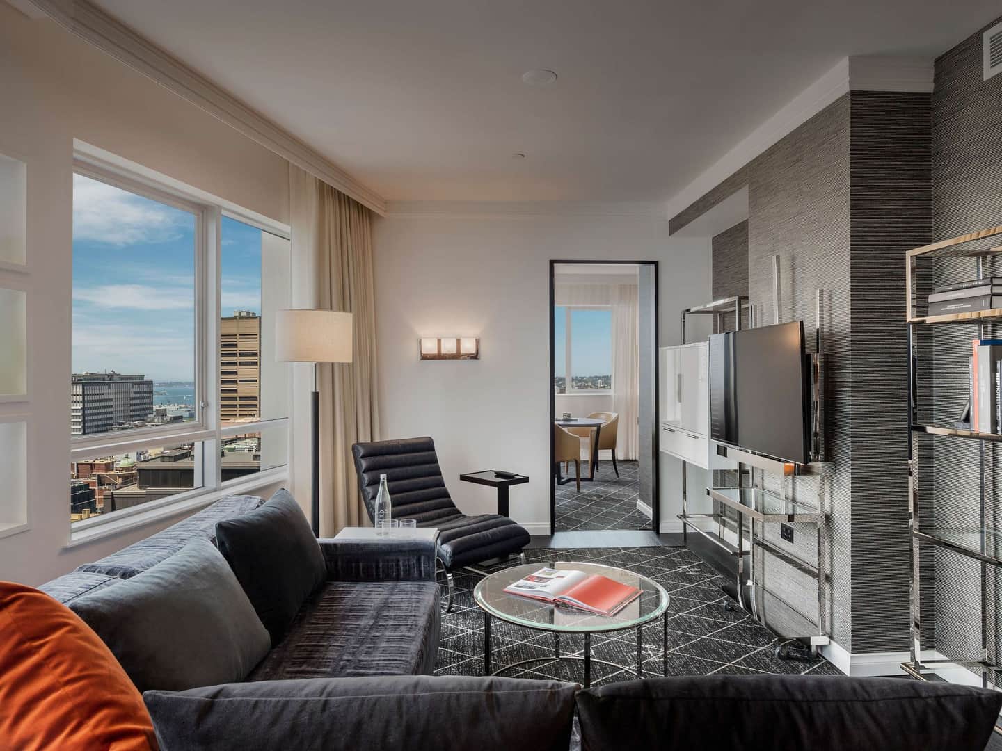 Swissôtel Sydney