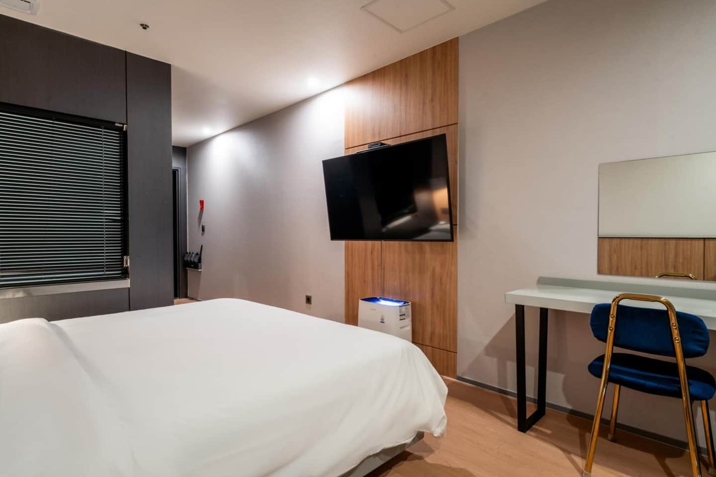Gray 193 Gwangan Beach 그레이 193 광안리