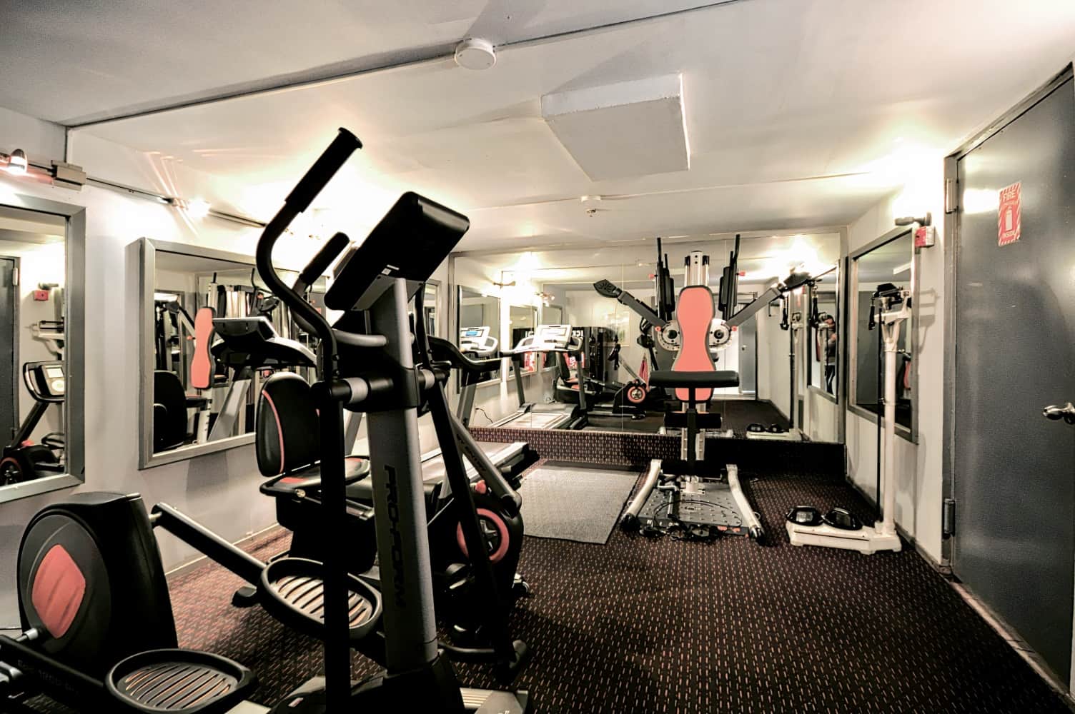 Off soho Suites Hotel