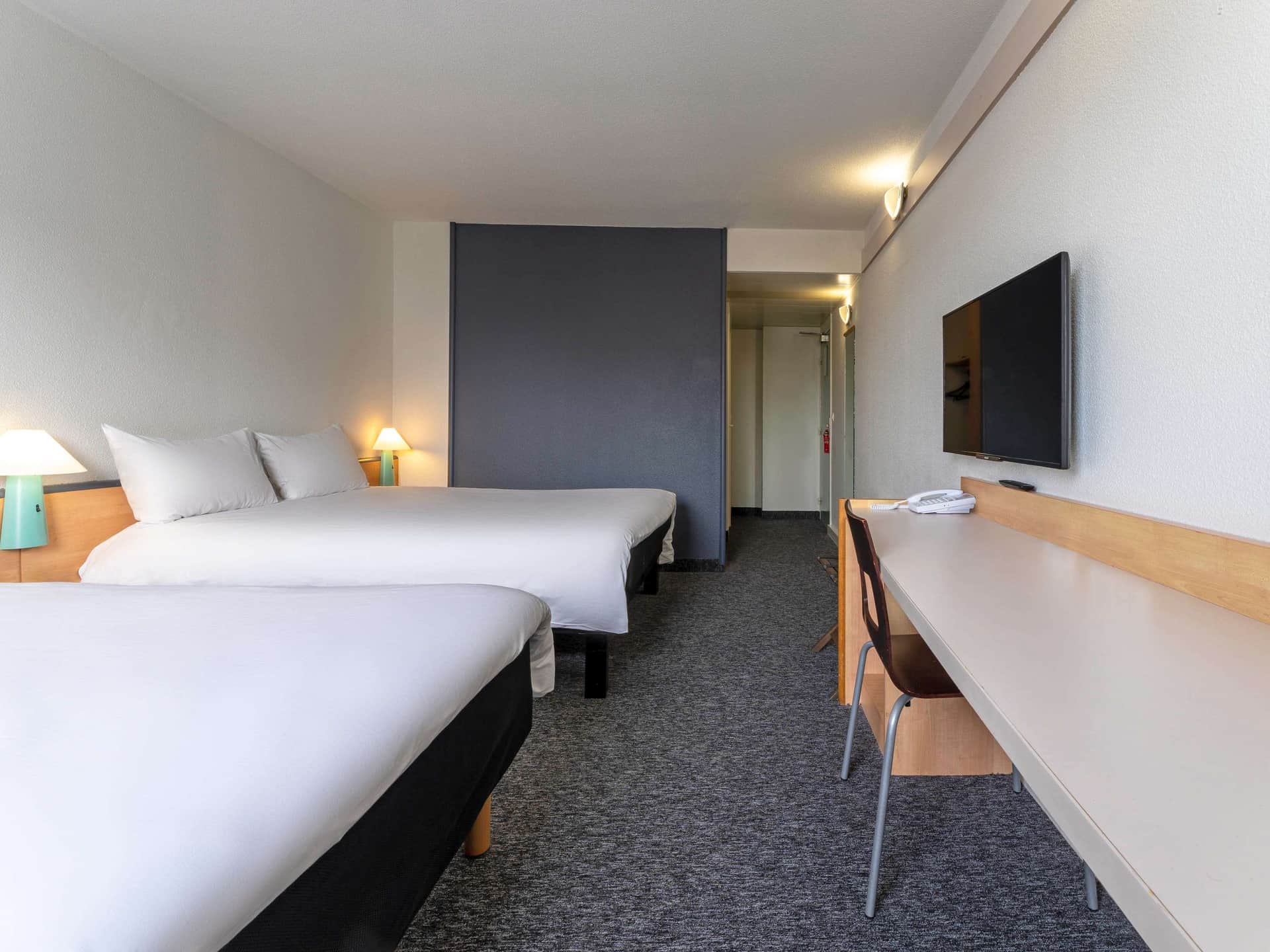 ibis Paris Pantin Église