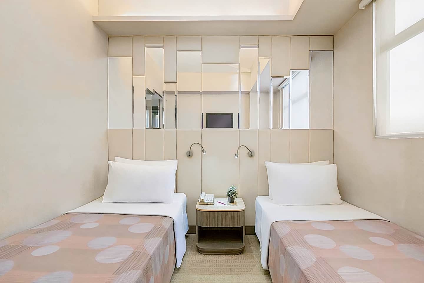 Silka Seaview, Hong Kong