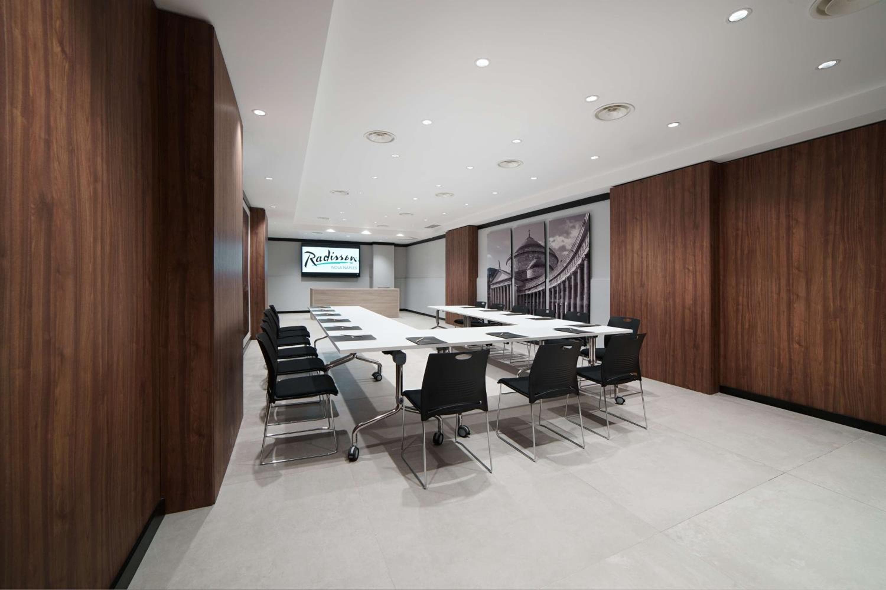 Radisson Hotel Nola Naples