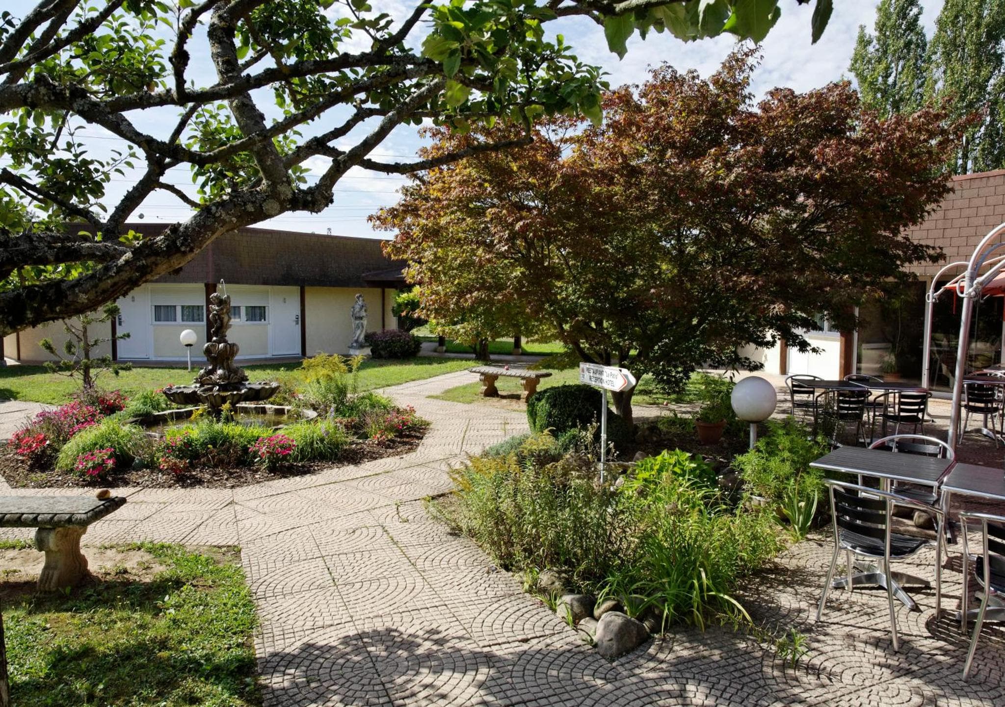 Charme Hôtel, Montbéliard Sud