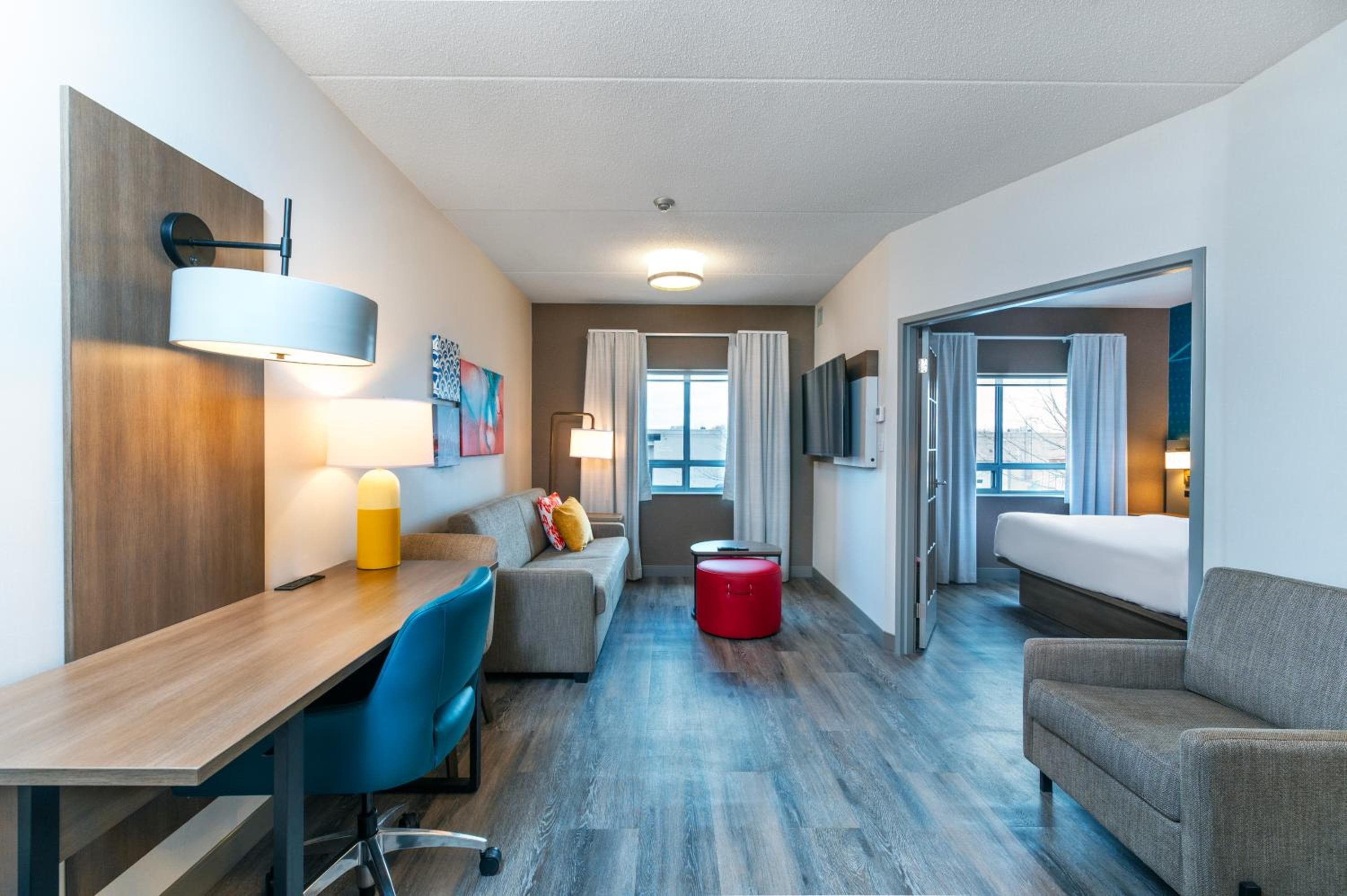 Comfort Suites London