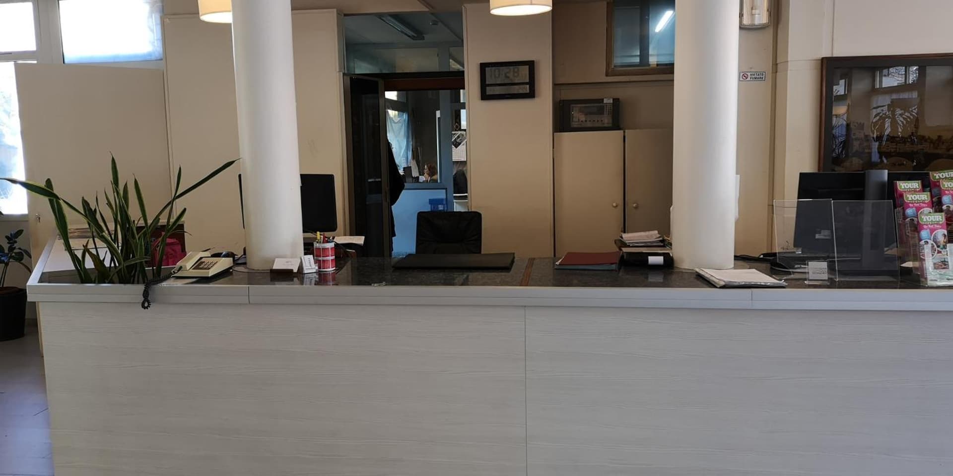 Auto park hotel