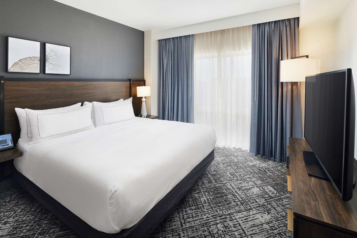 Hilton Charlotte Airport Hotel