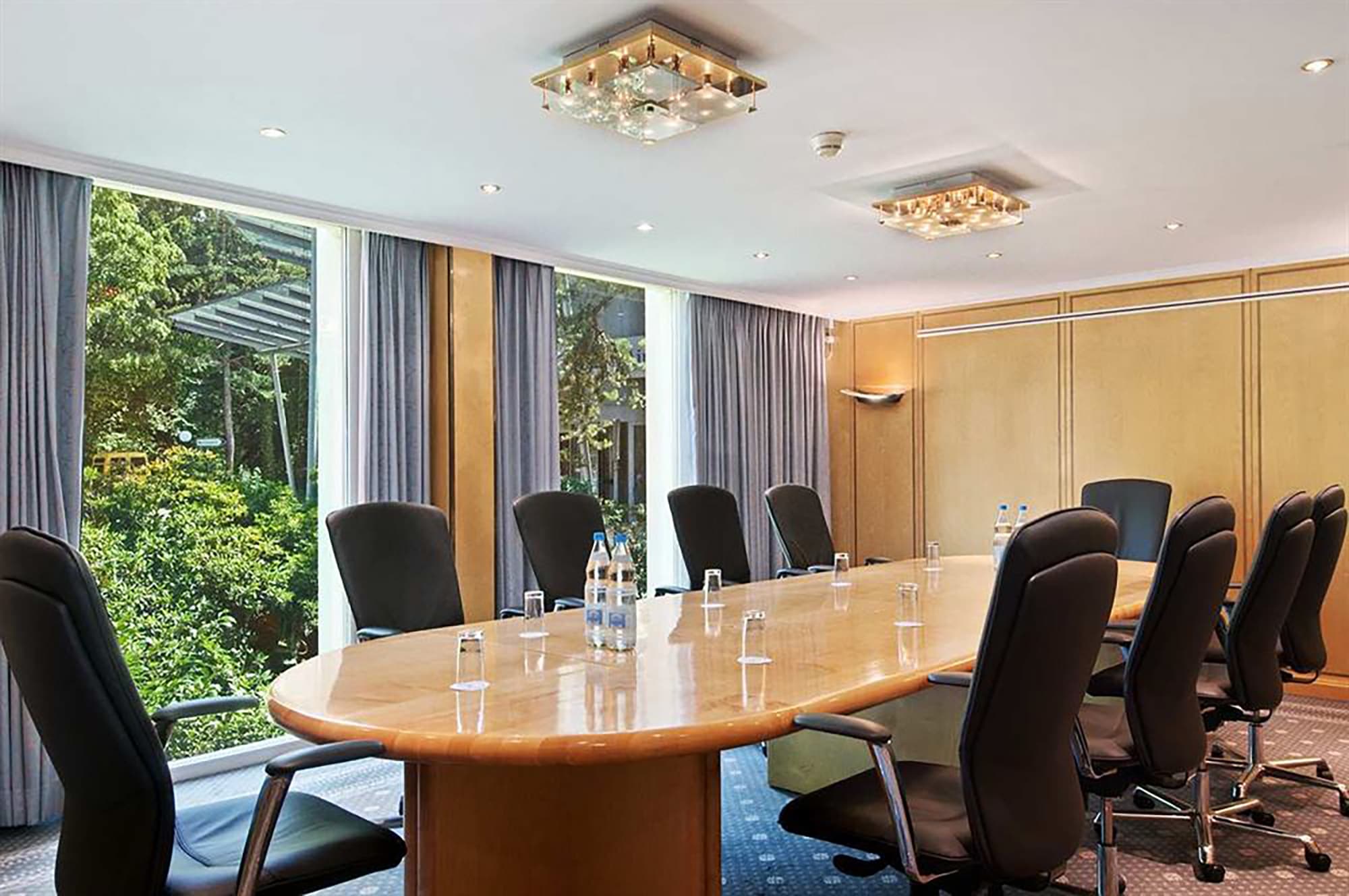 Hilton Zurich Airport (Duplicate inactive)