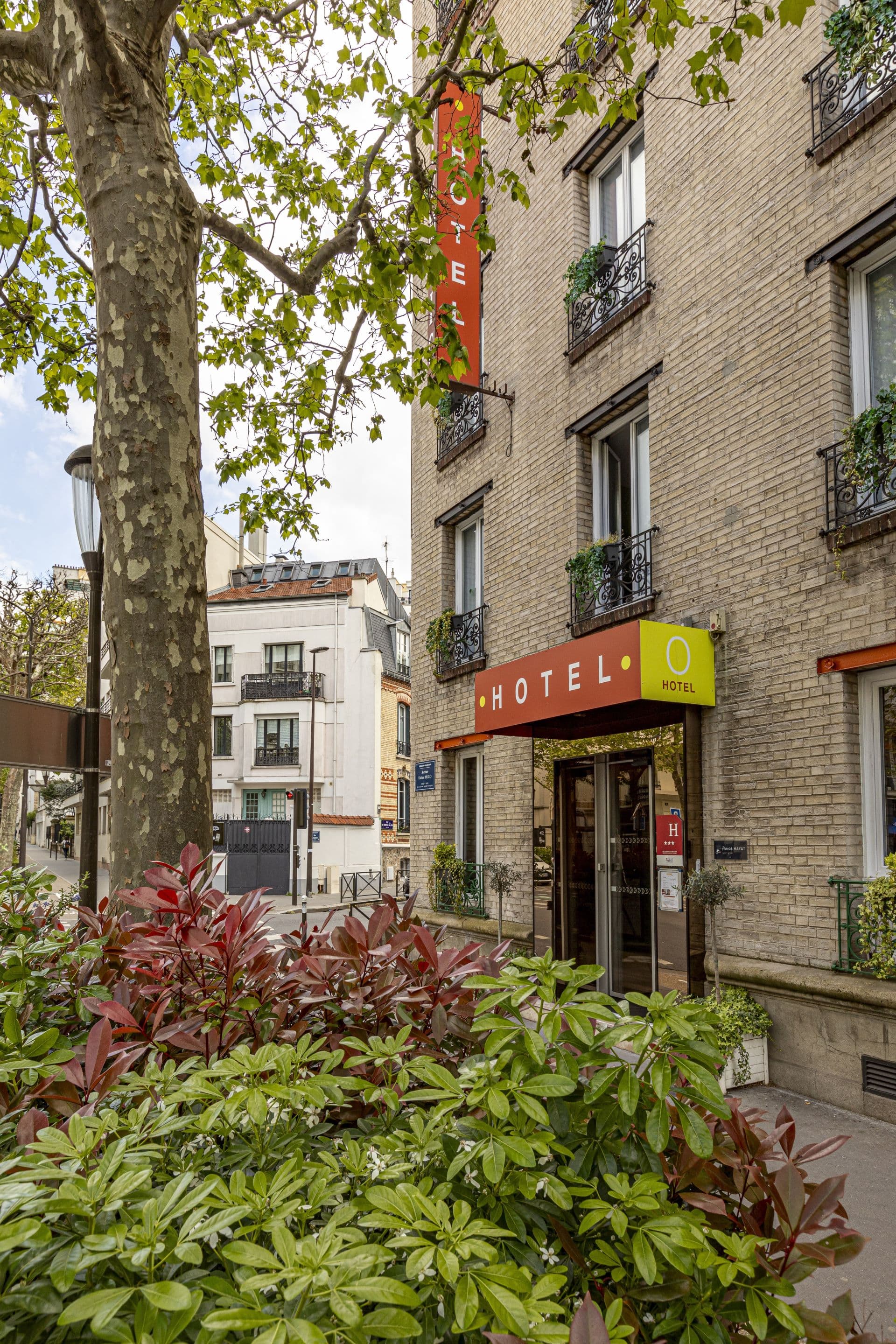 Hotel Olympic Paris Boulogne by Patrick Hayat