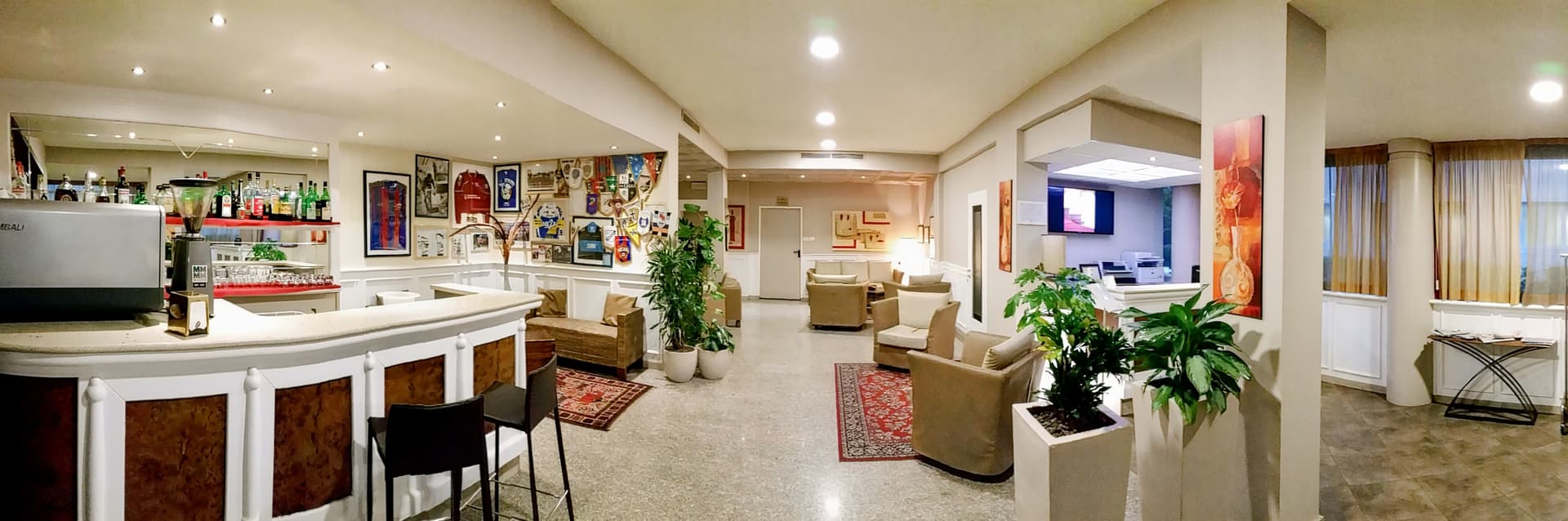 Hotel Vazzana