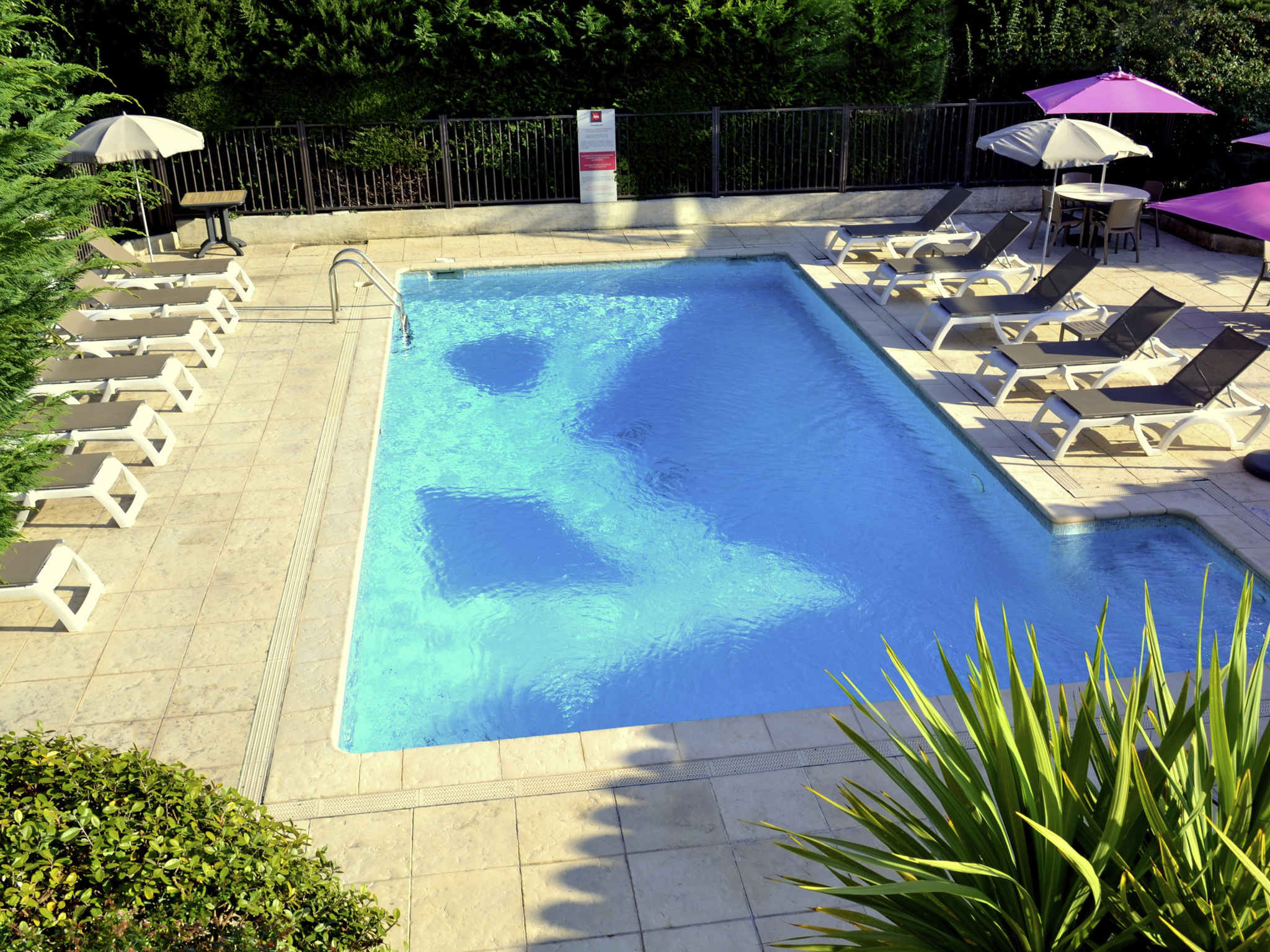 ibis Avignon Sud