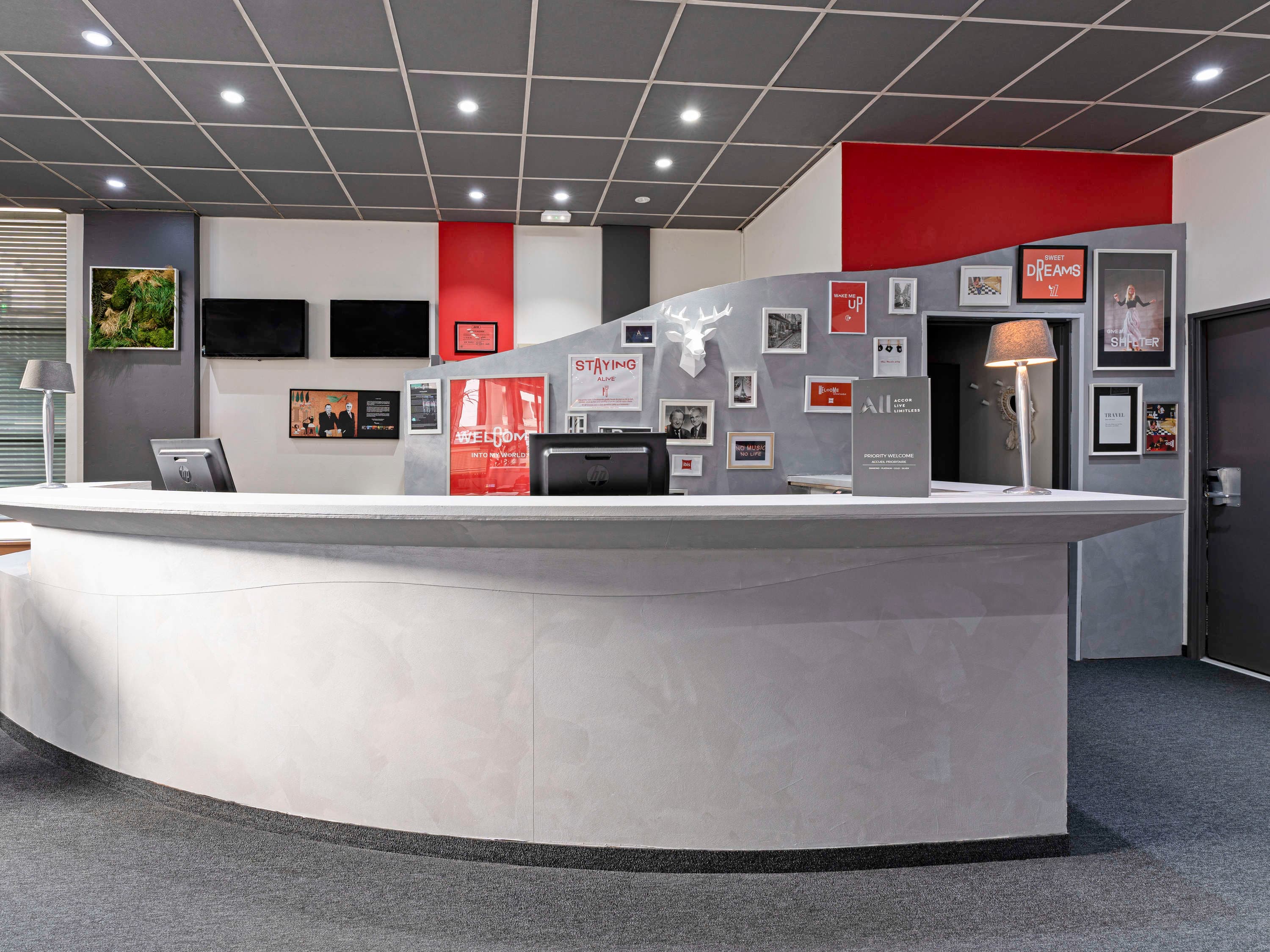 ibis Paris Pantin Église