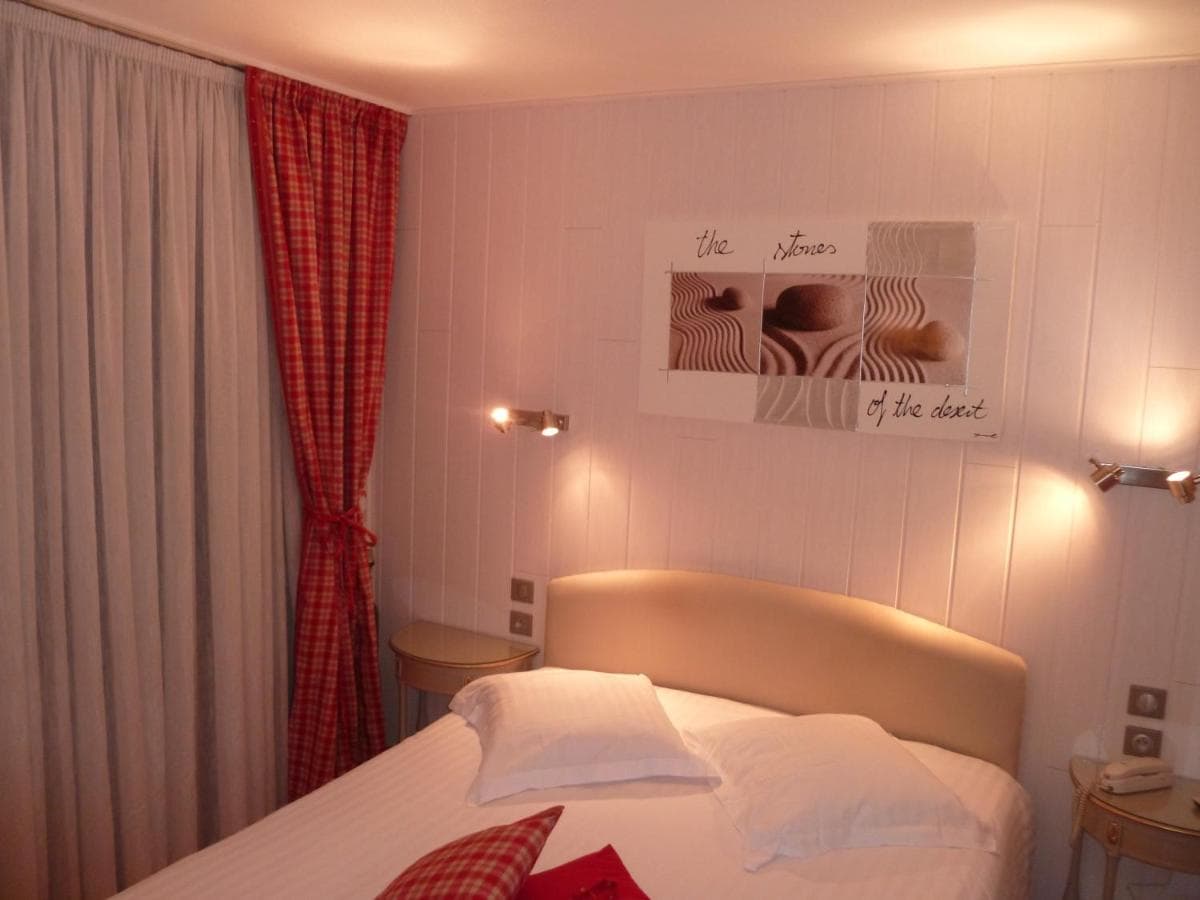 Hotel Restaurant Les Pins Logis