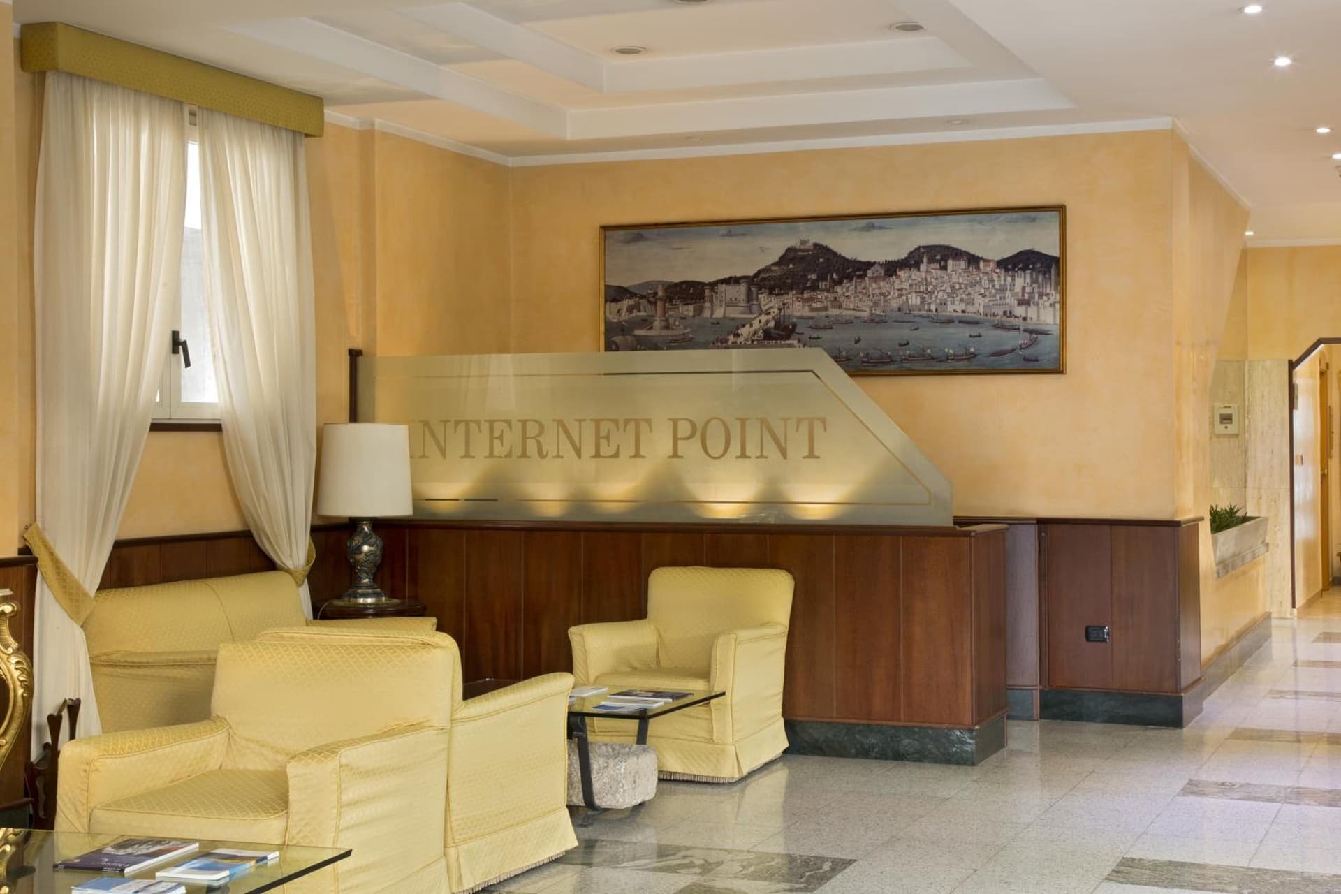American Hotel