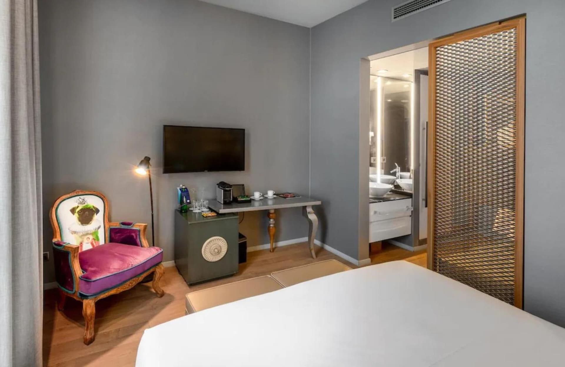 987 Design Prague Hotel