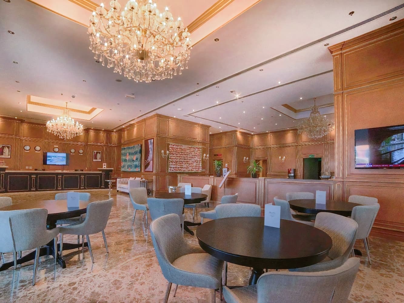 Strato Hotel By Warwick