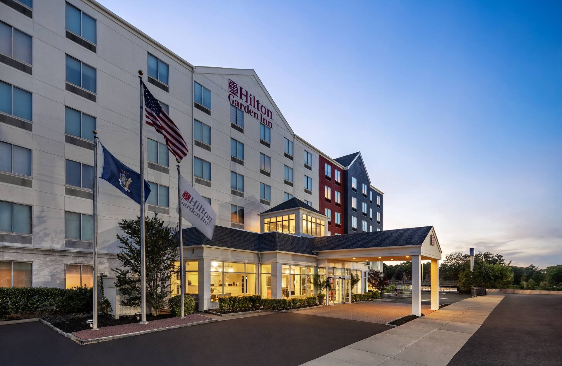 Hilton Garden Inn Queens / JFK Airport