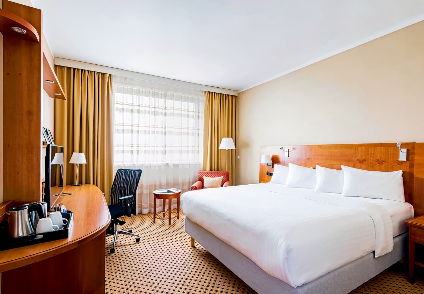 Courtyard Prague Airport