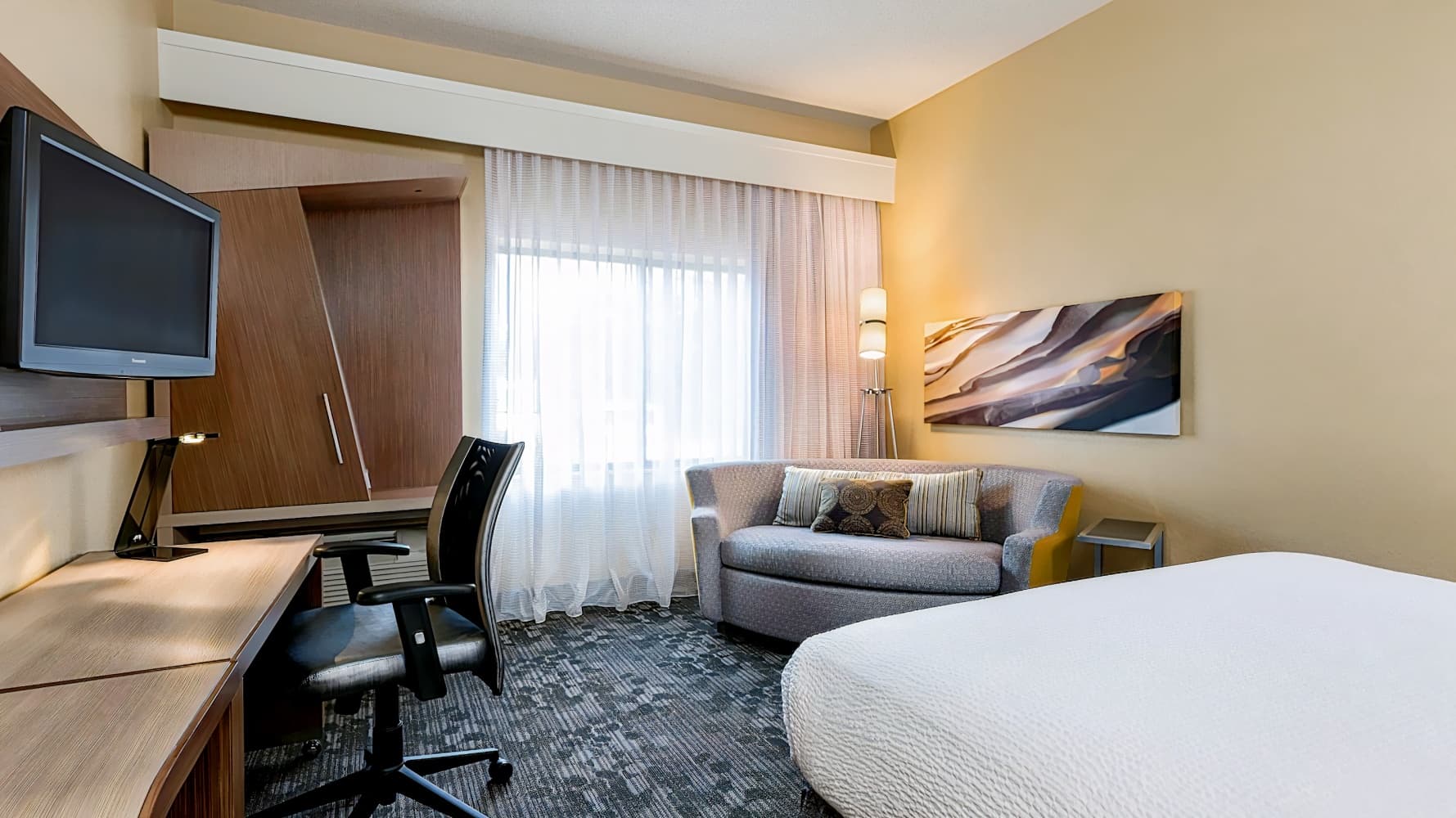 Courtyard by Marriott Austin The Domain Area