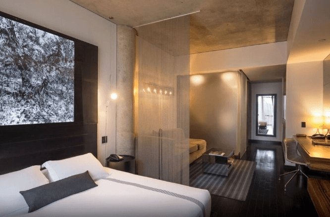 SIXTY LES Hotel