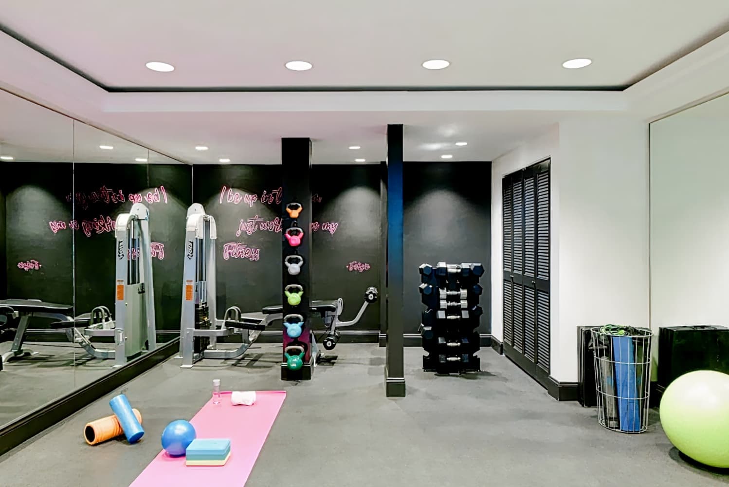 Montrose All Suites Hotel at Beverly Hills