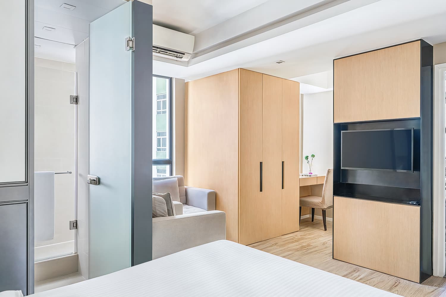 YING’nFLO, Hong Kong, Wan Chai