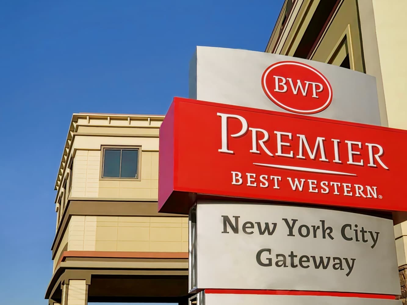 Best Western Premier NYC Gateway Hotel
