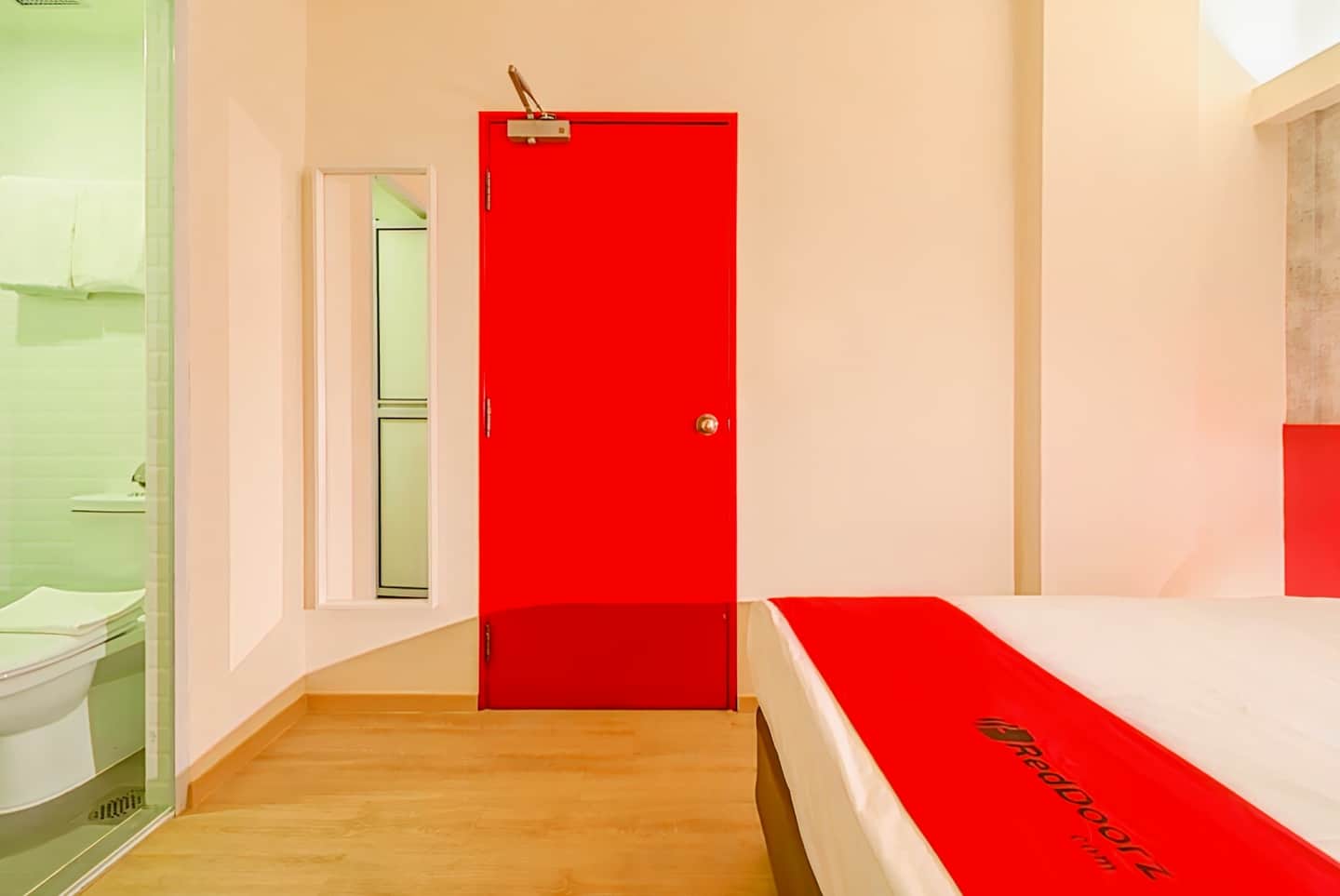 RedDoorz @ Geylang