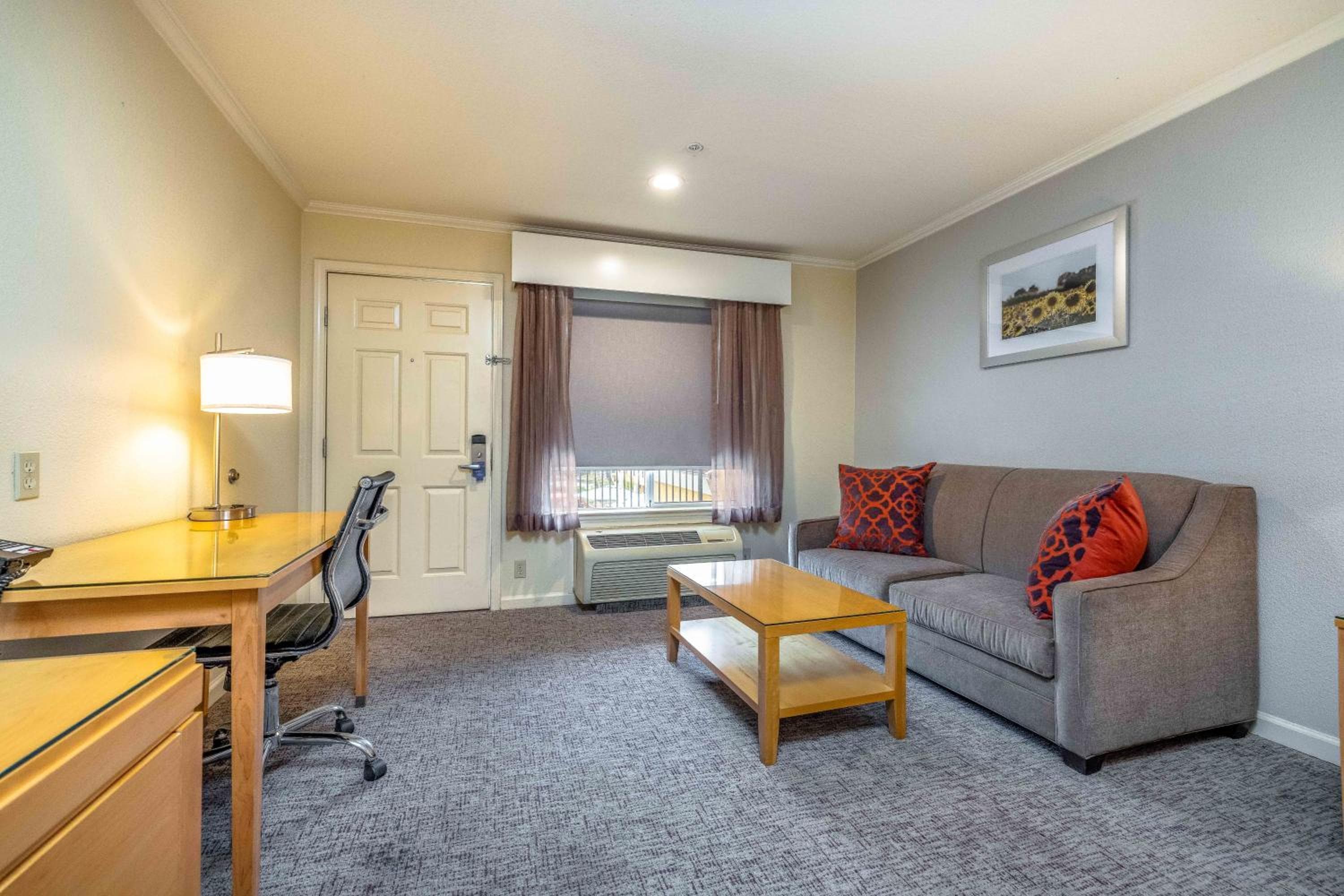 Best Western Plus Dixon Davis