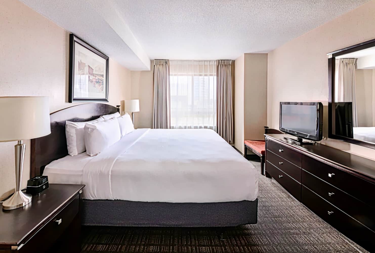 Les Suites Hotel Ottawa