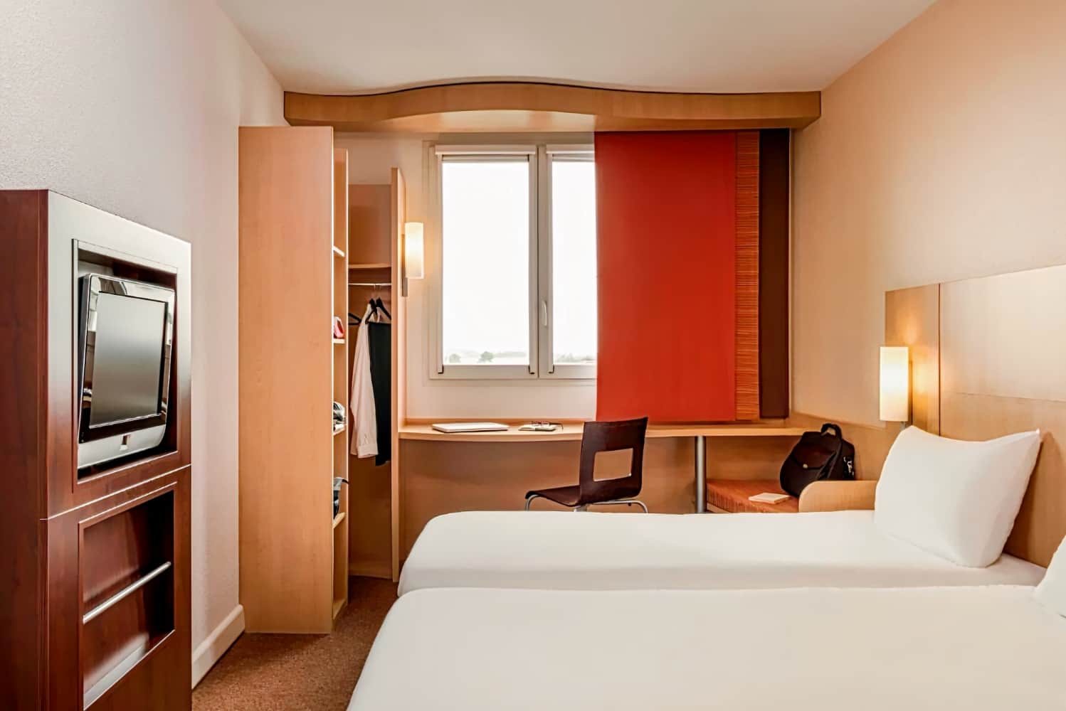 ibis Rambouillet