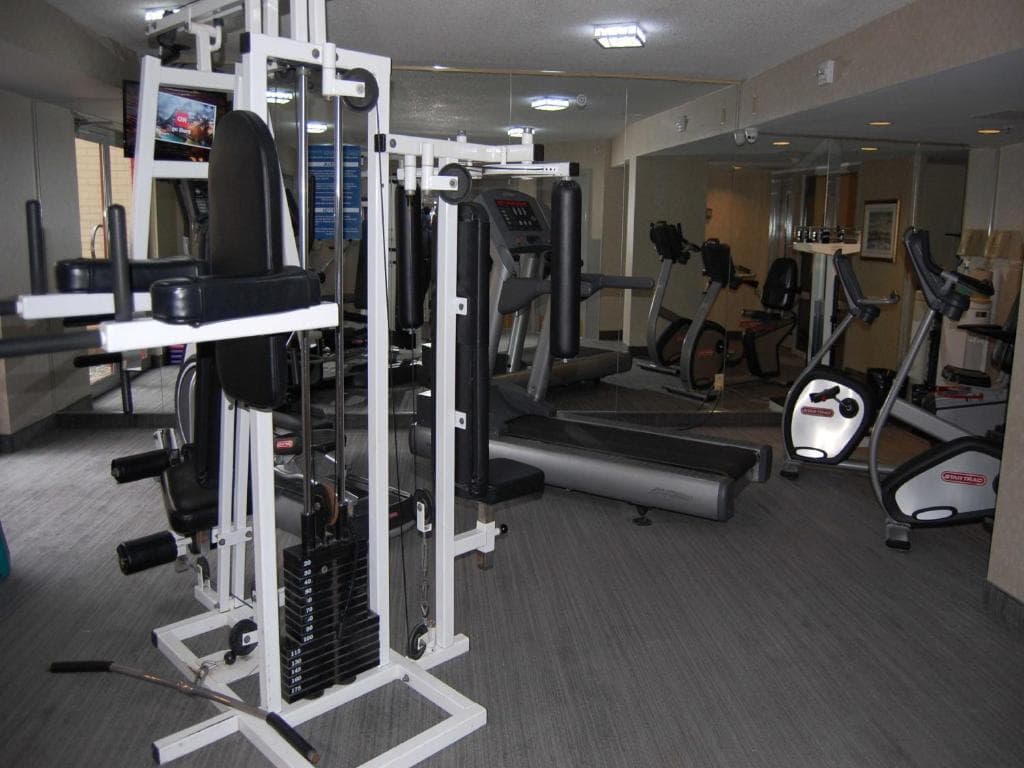 Holiday Inn Montreal Centre-Ville Downtown