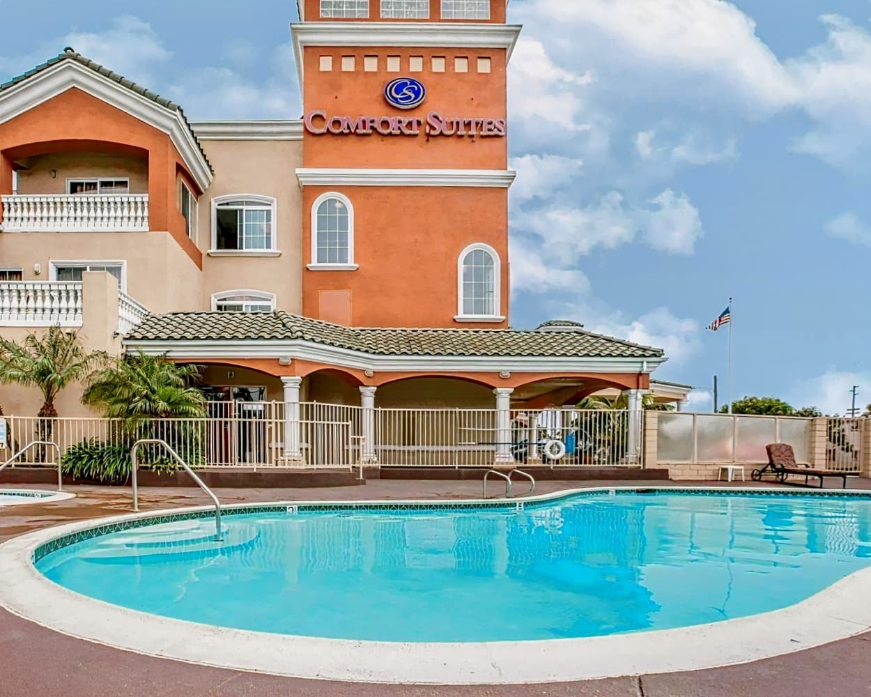 Comfort Suites Oceanside Camp Pendleton Area