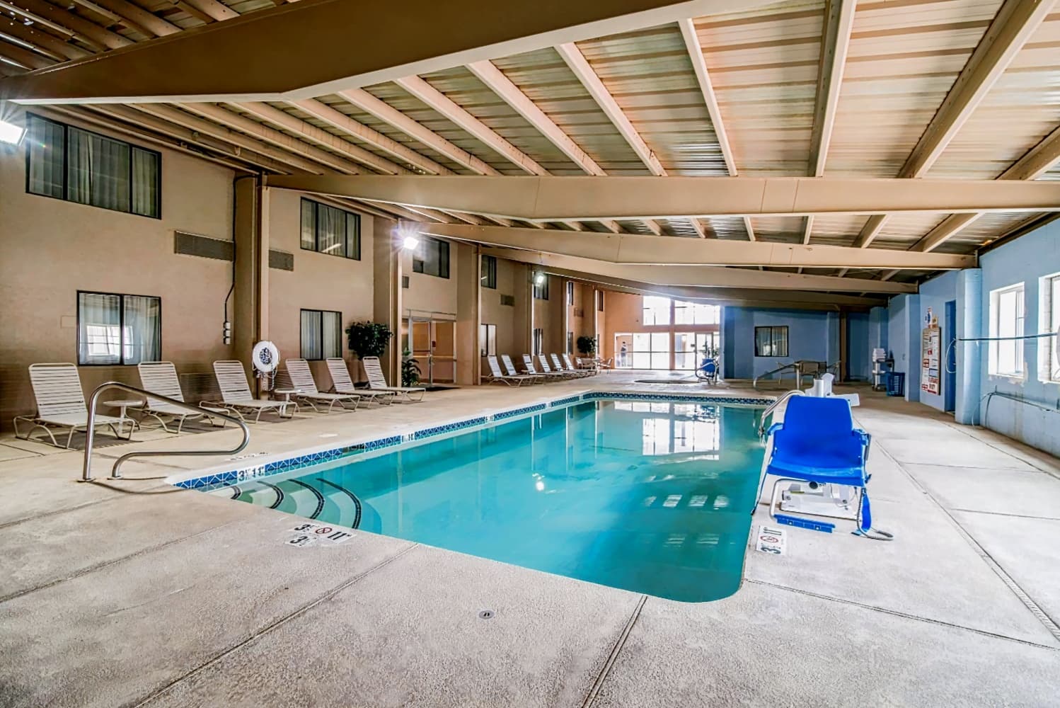 Comfort Inn City of Natural Lakes