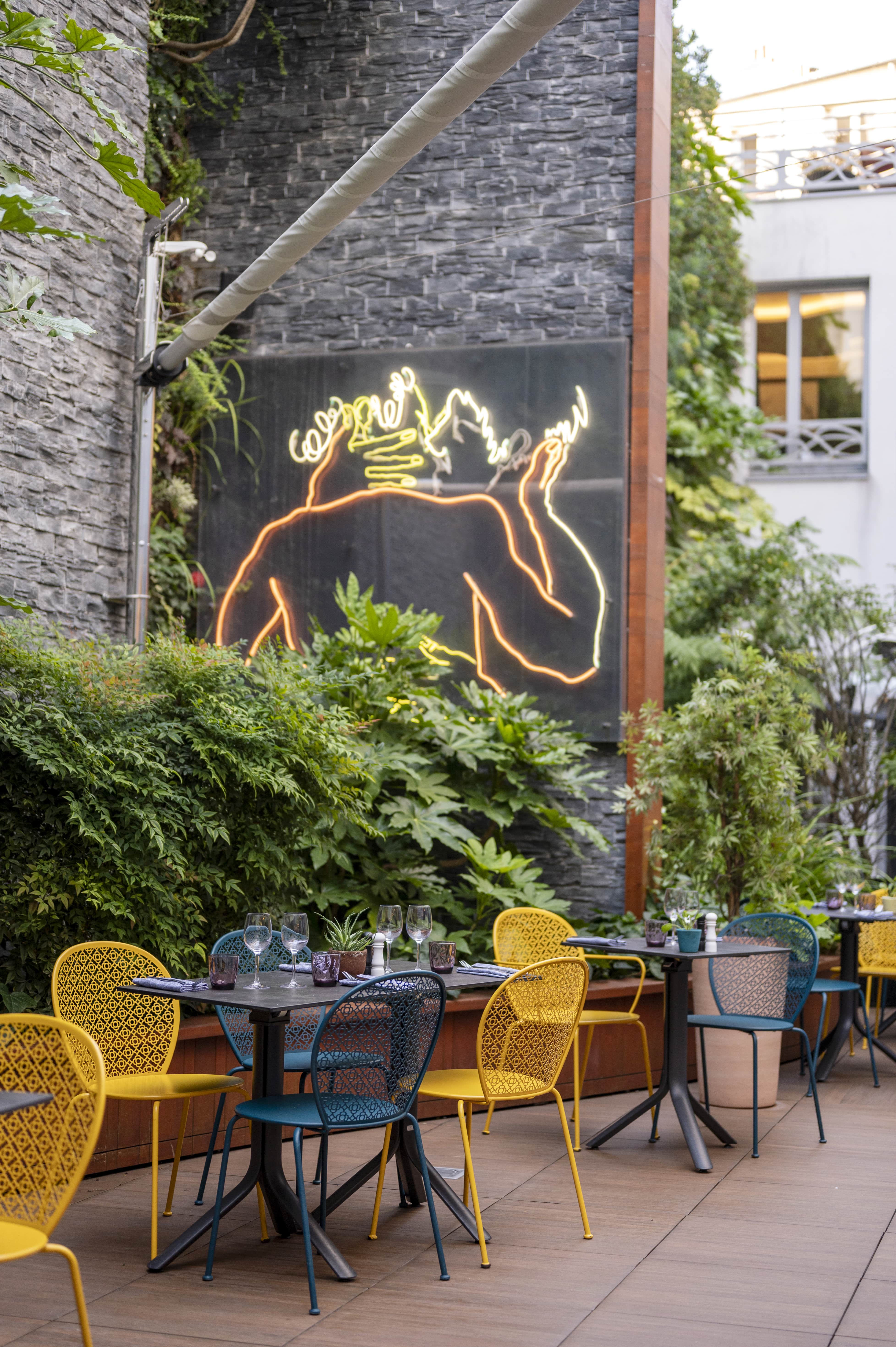 Renaissance Paris République