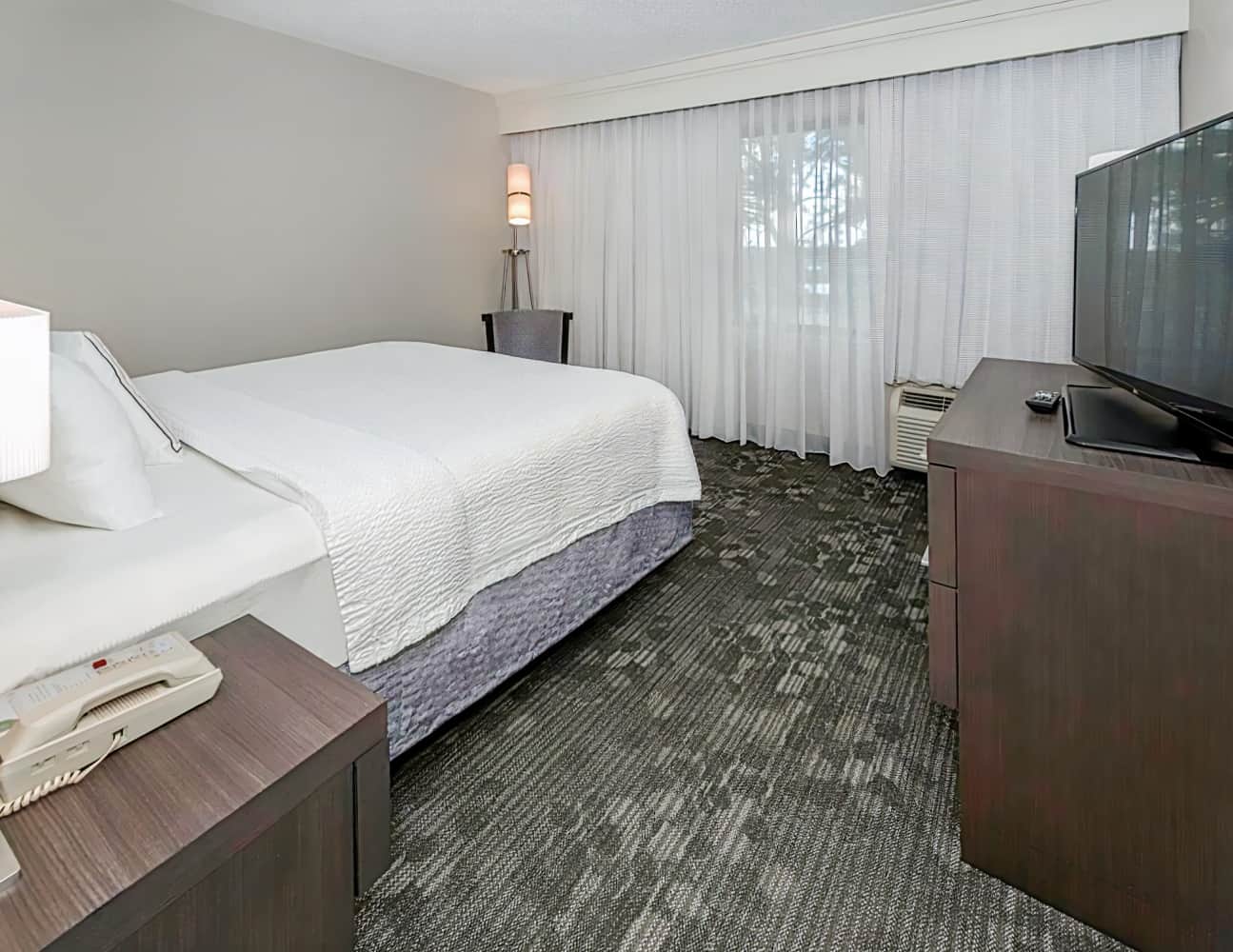 Courtyard Lakeland