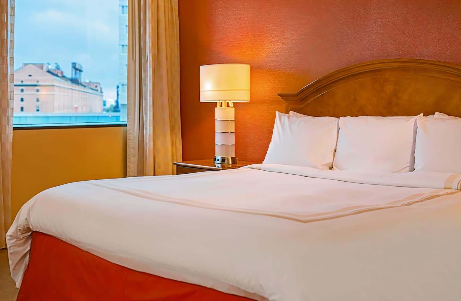 Baltimore Marriott Inner Harbor at Camden Yards
