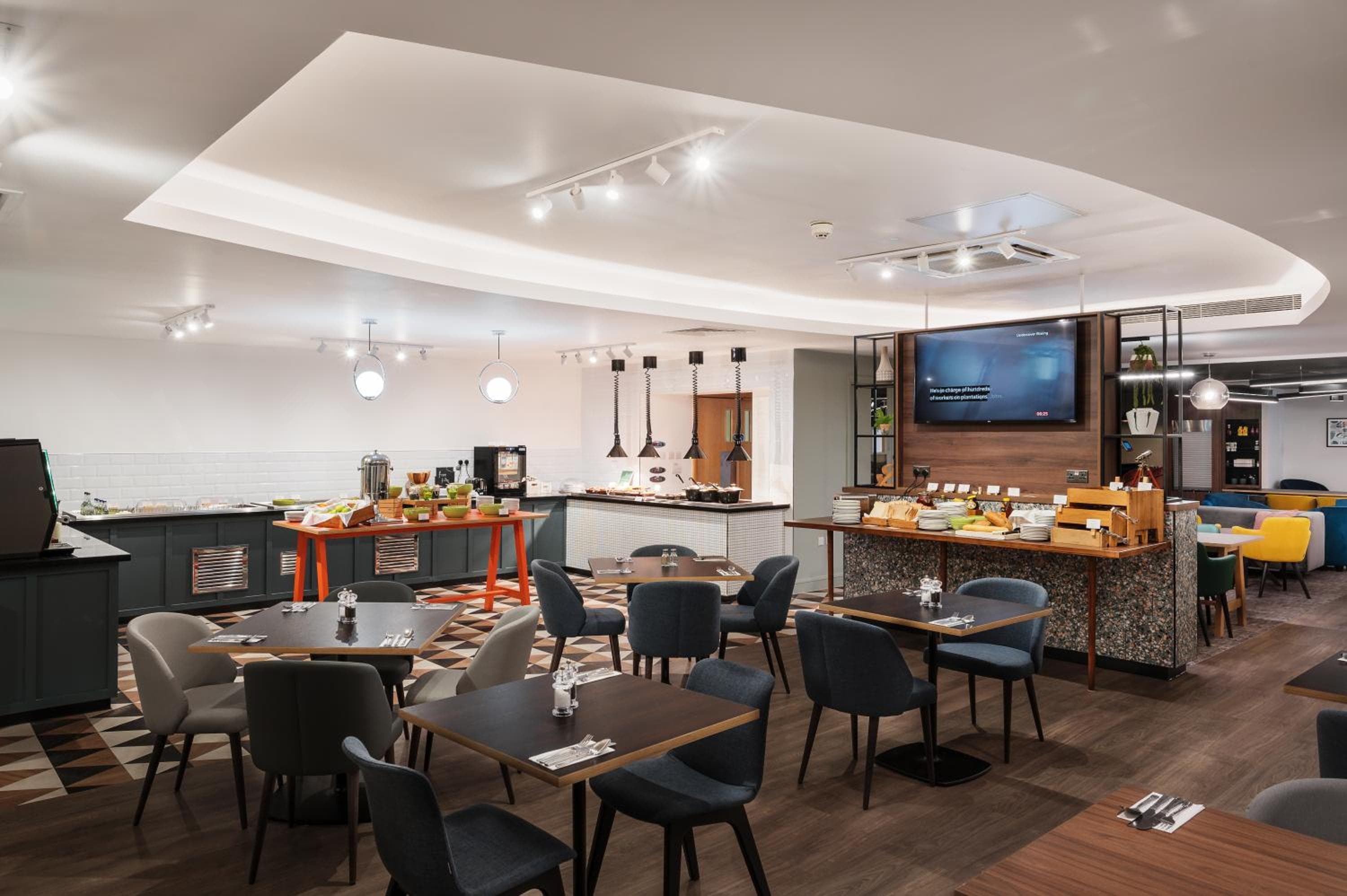 Holiday Inn Rochester - Chatham, an IHG Hotel