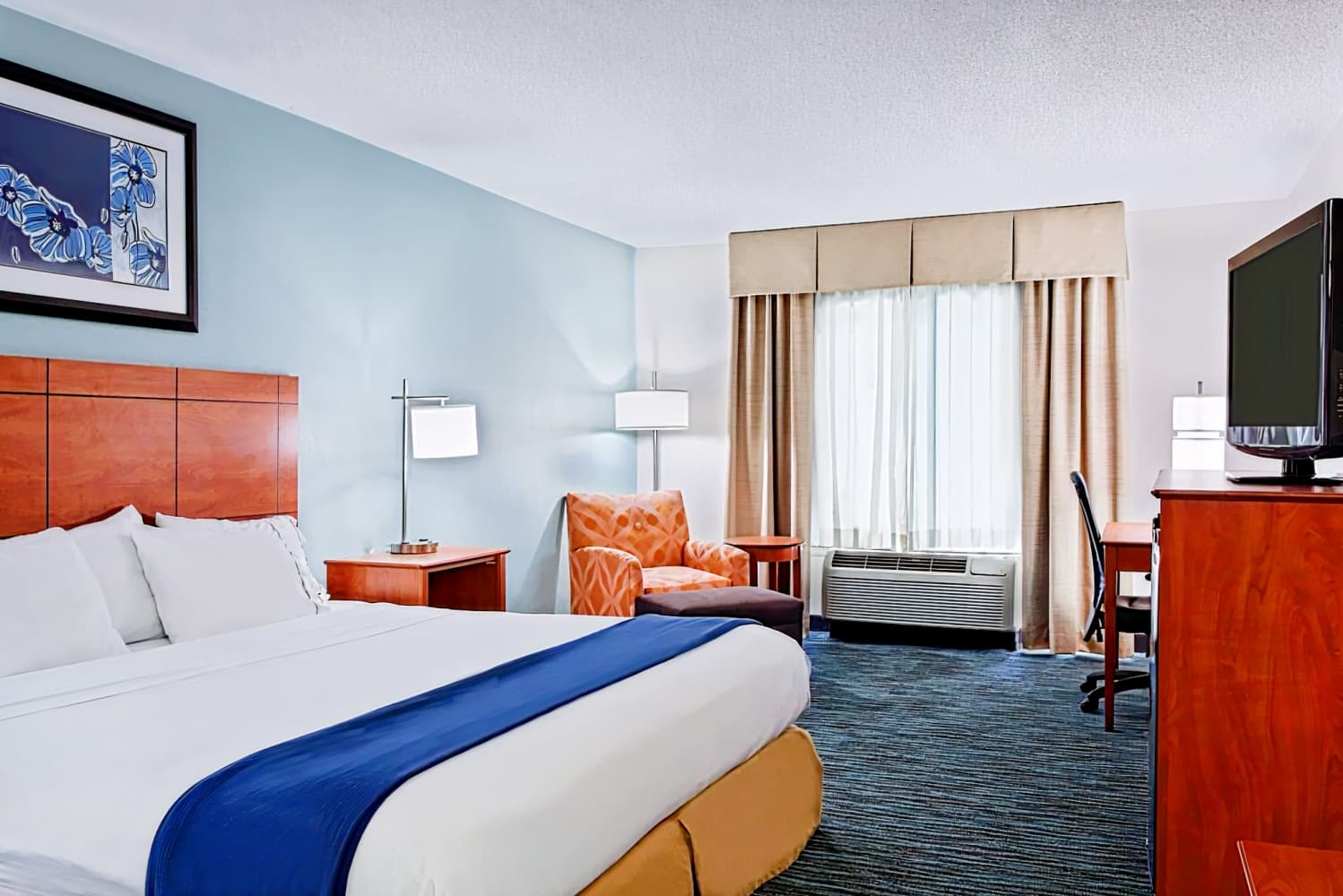 Holiday Inn Express & Suites Richmond-Brandermill