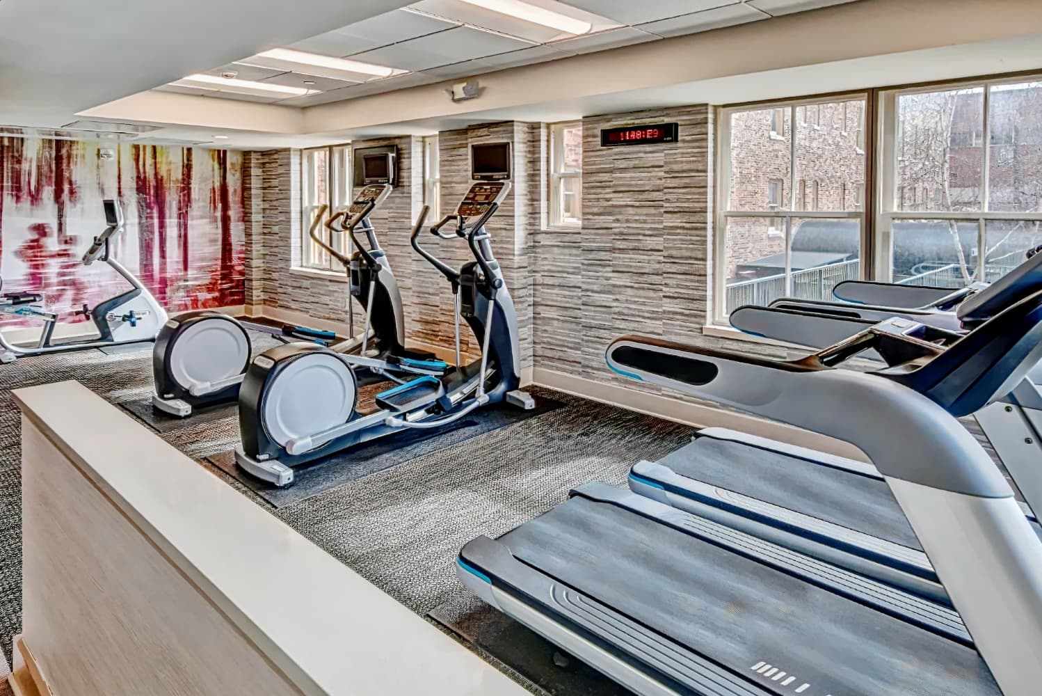 Courtyard Kansas City Country Club Plaza