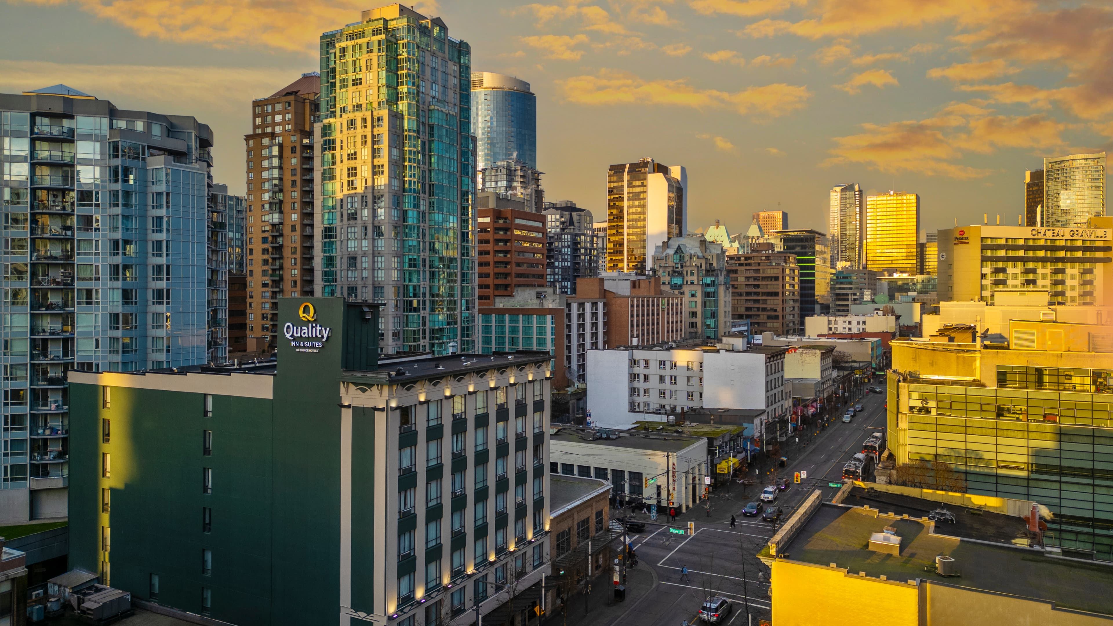 Quality Inn & Suites Downtown Vancouver