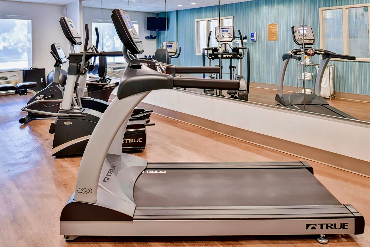 Holiday Inn Express Hotel & Suites Lacey