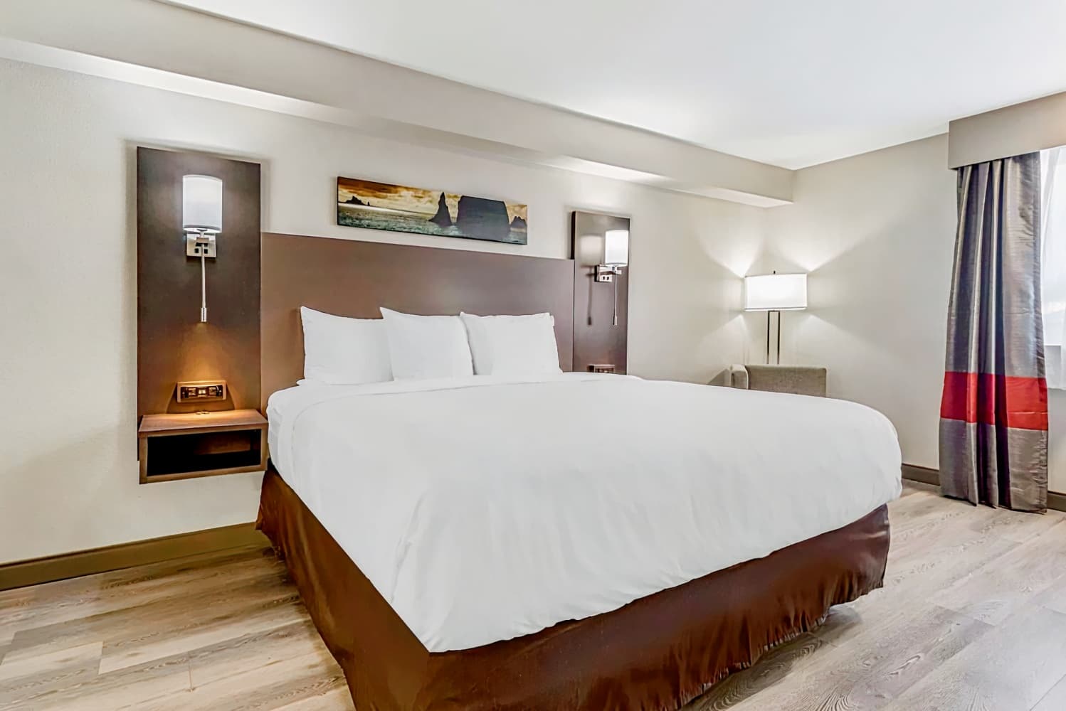 Comfort Inn & Suites Pacific – Auburn