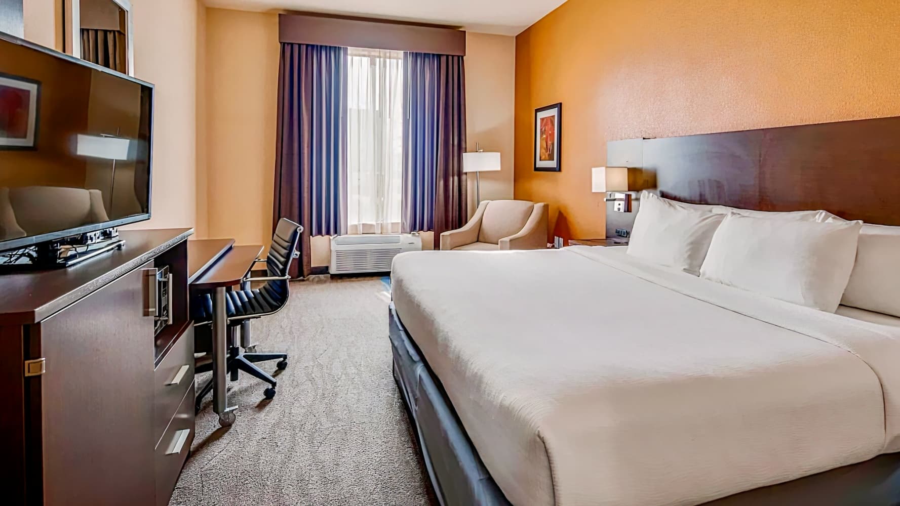 Best Western St. Louis Airport North Hotel & Suites
