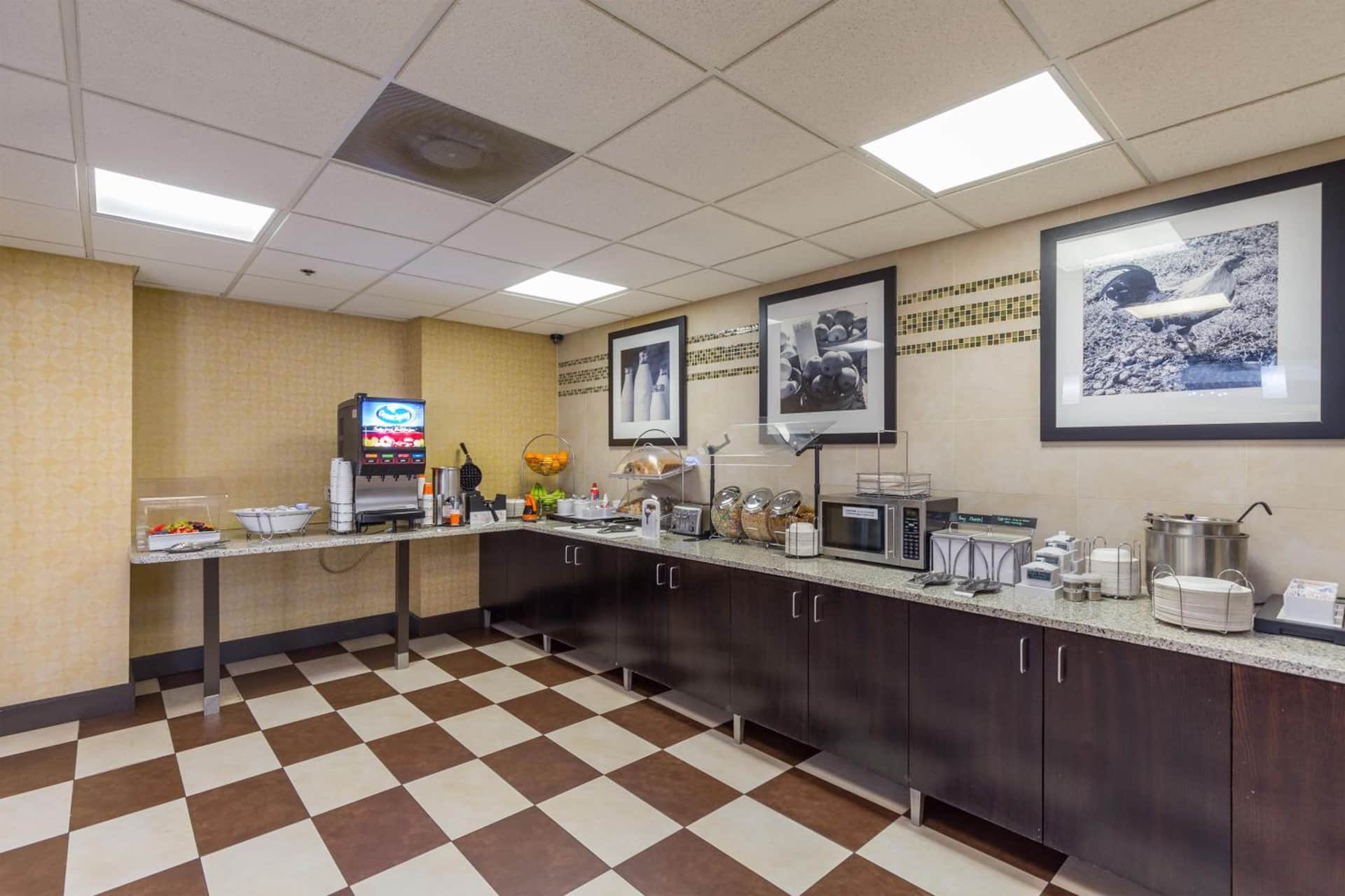 Brandon Center Hotel
