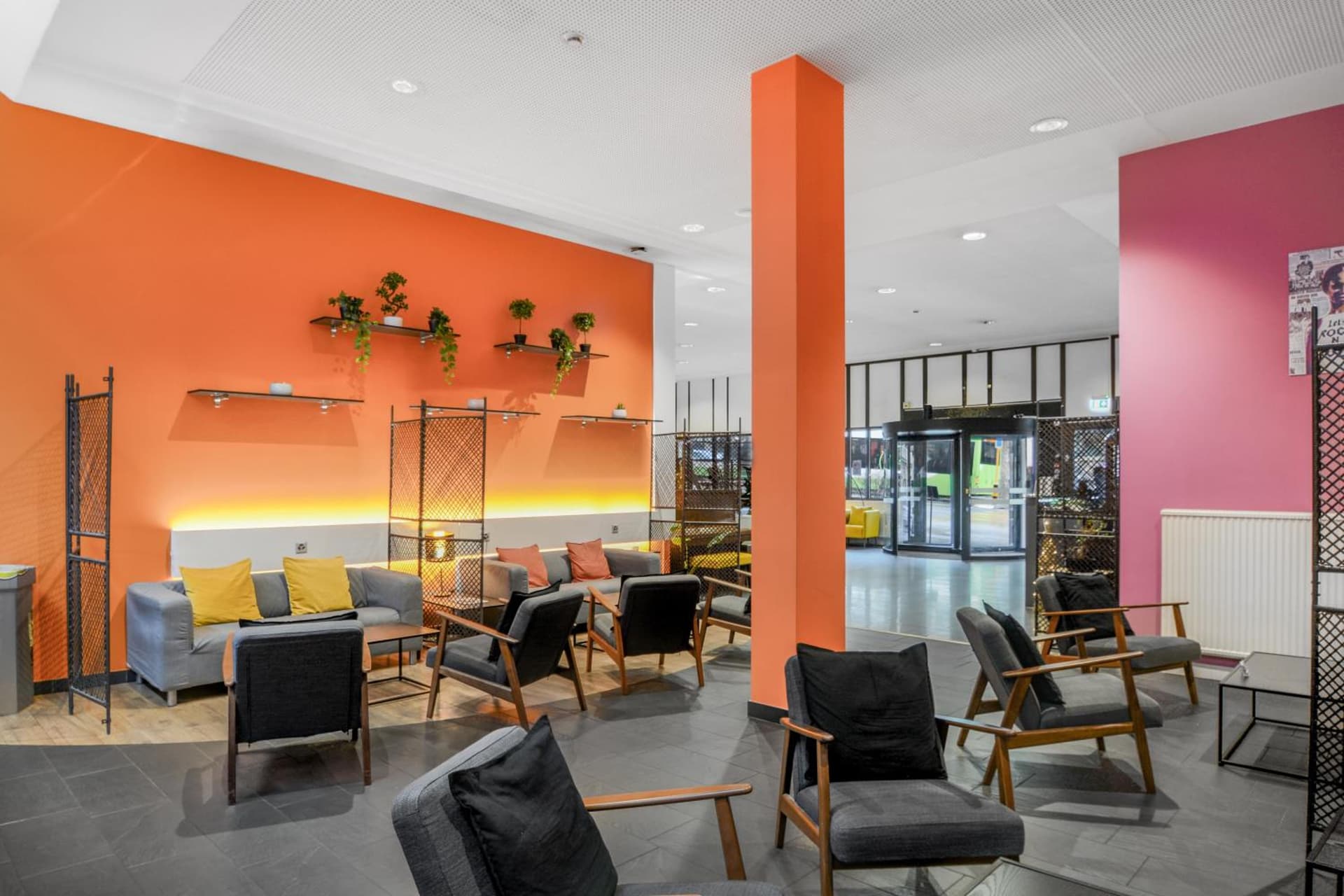 Neuchatel City Hotel