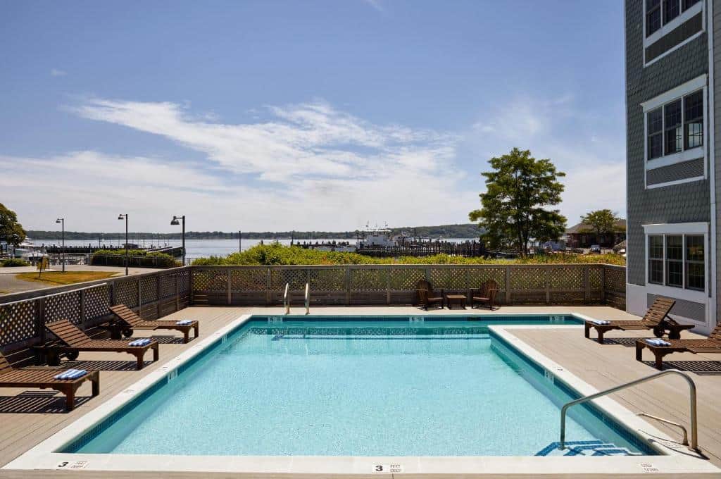 The Harbor Front Inn