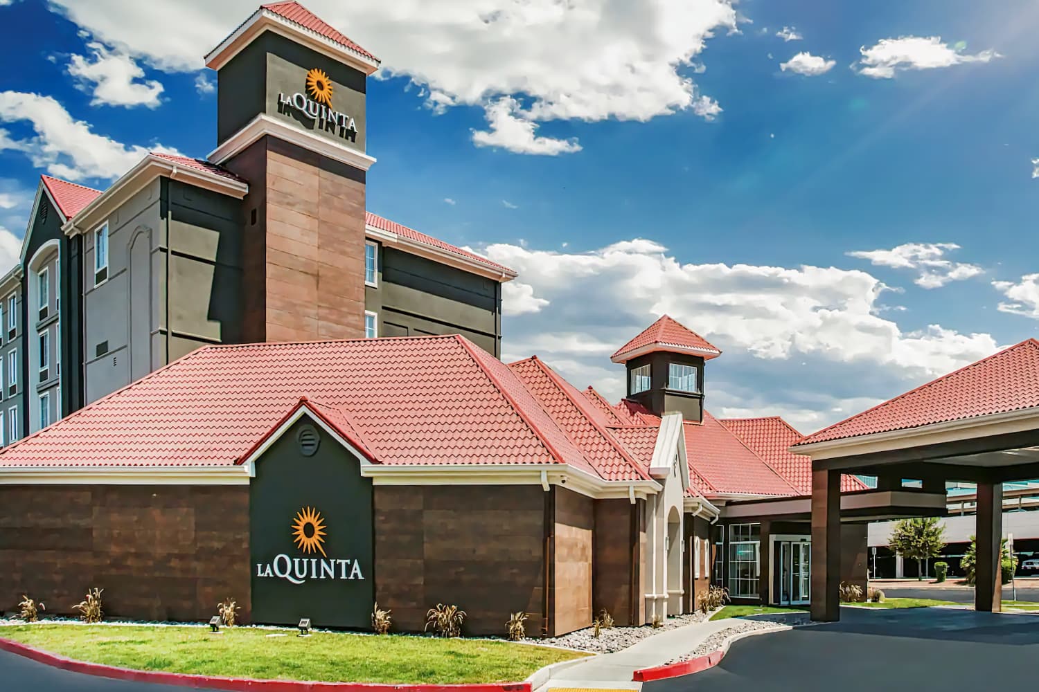 La Quinta Inn & Suites by Wyndham Las Vegas Summerlin Tech