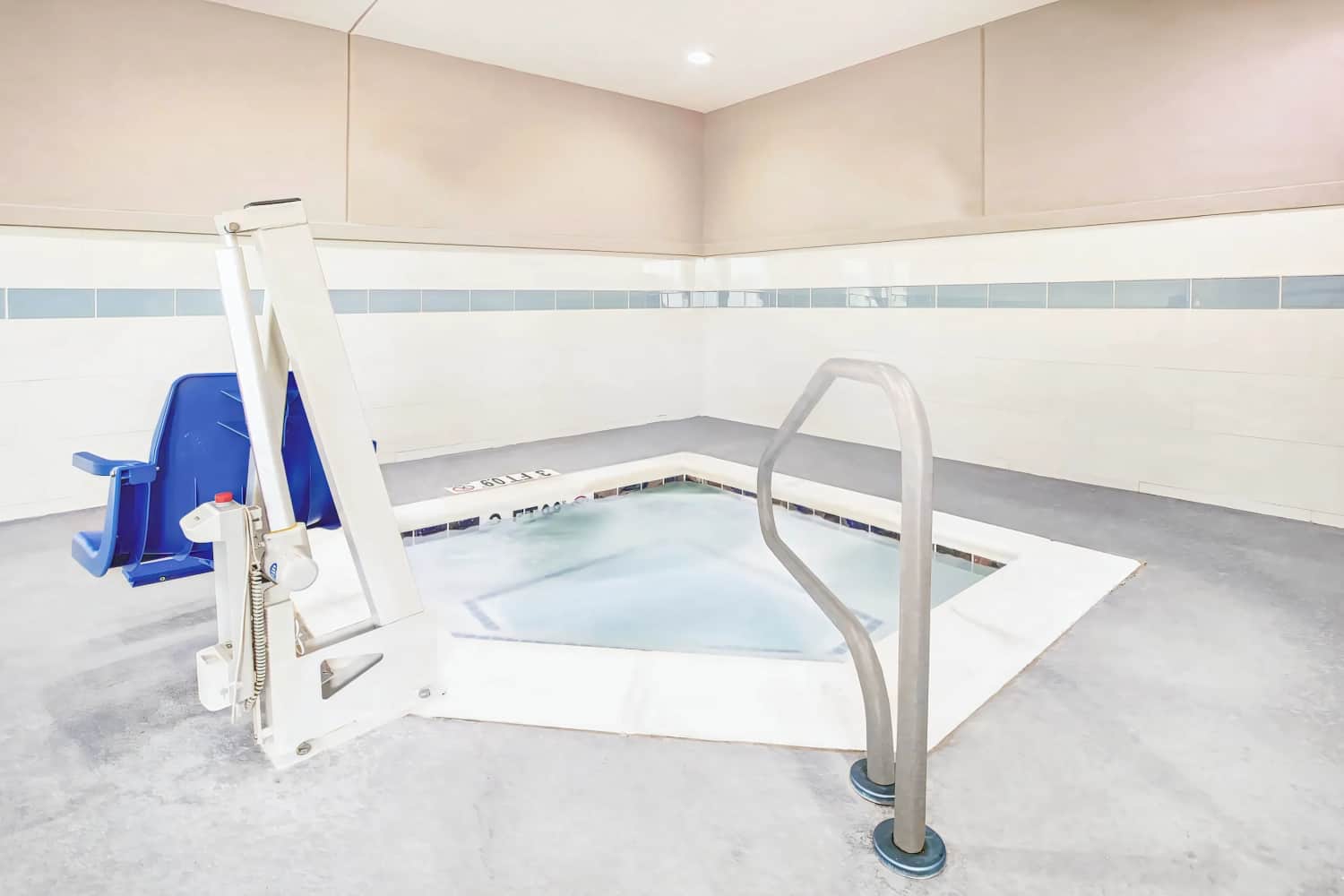 La Quinta Inn and Suites Dallas Plano - The Colony