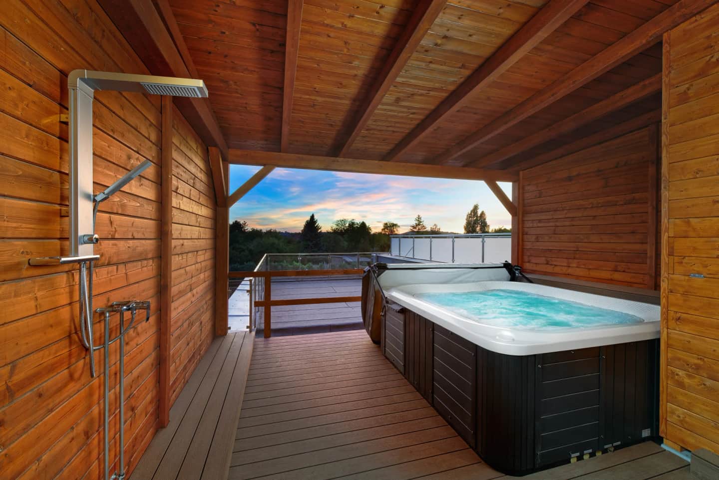 Hotel Aura Design & Garden Pool