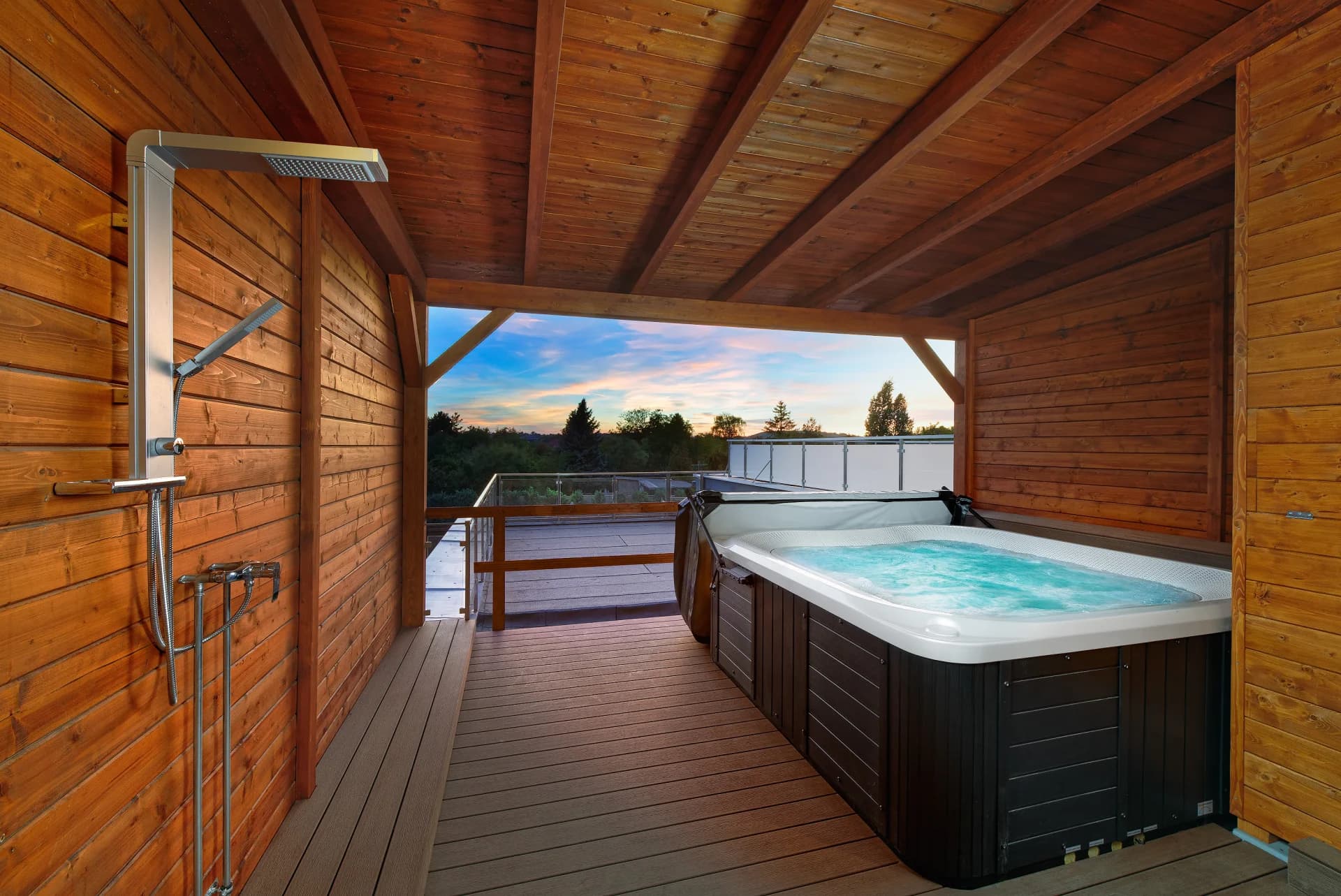 Hotel Aura Design & Garden Pool